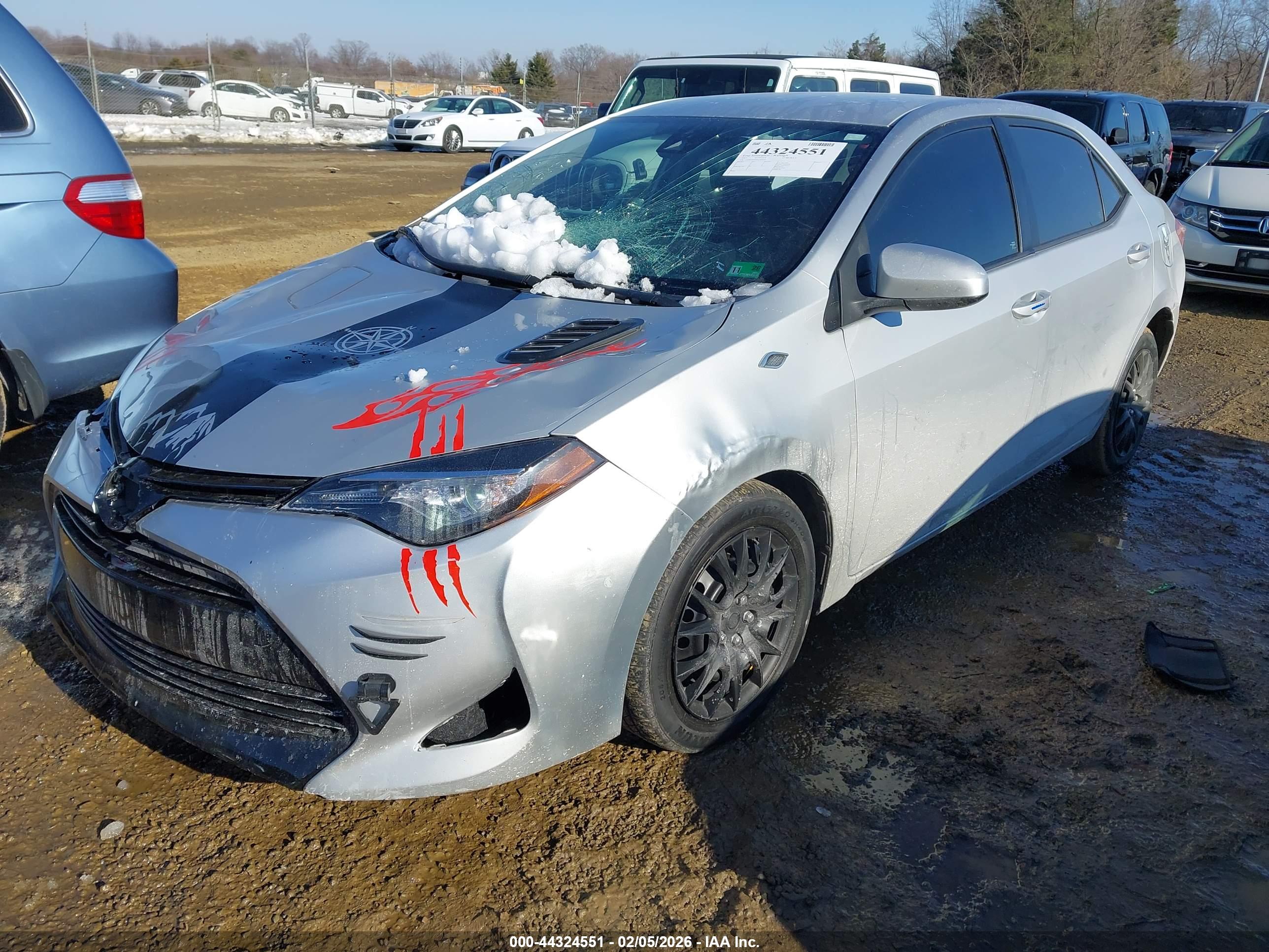 TOYOTA COROLLA image 2