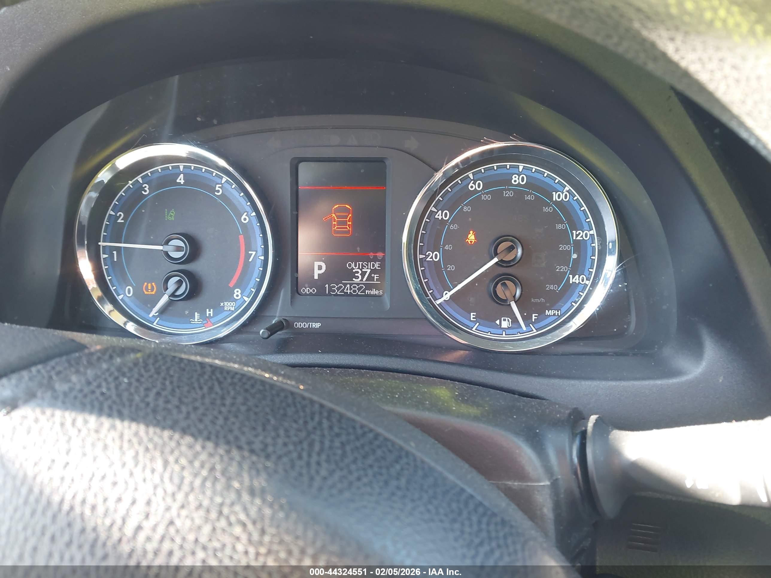TOYOTA COROLLA image 7