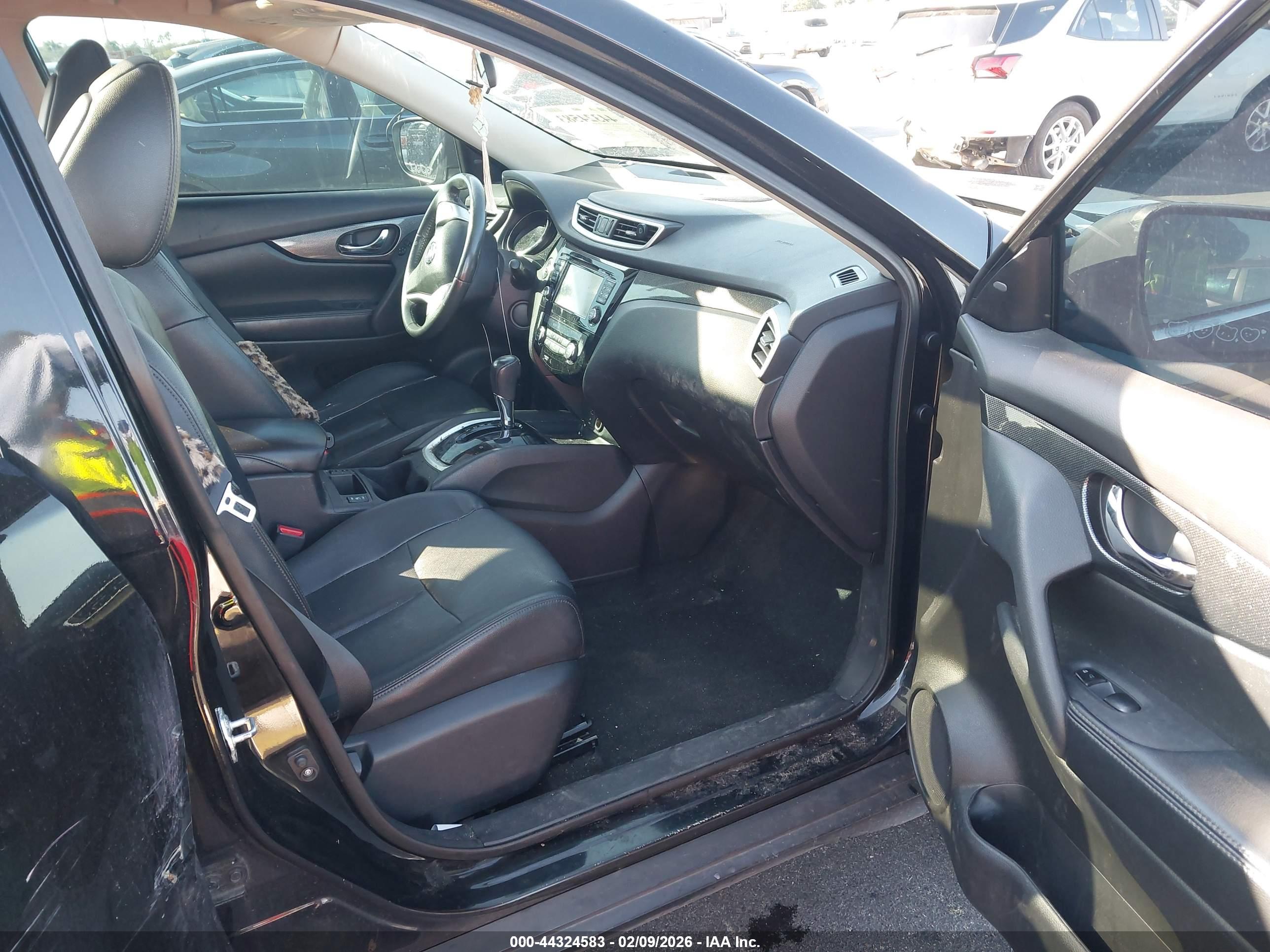 NISSAN ROGUE image 5