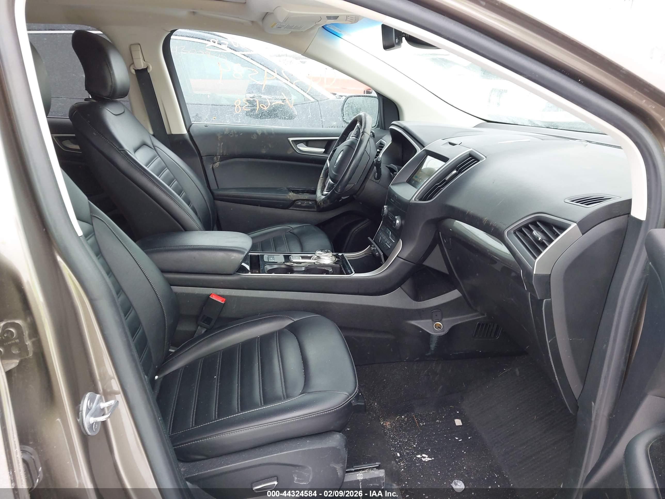 FORD EDGE image 5