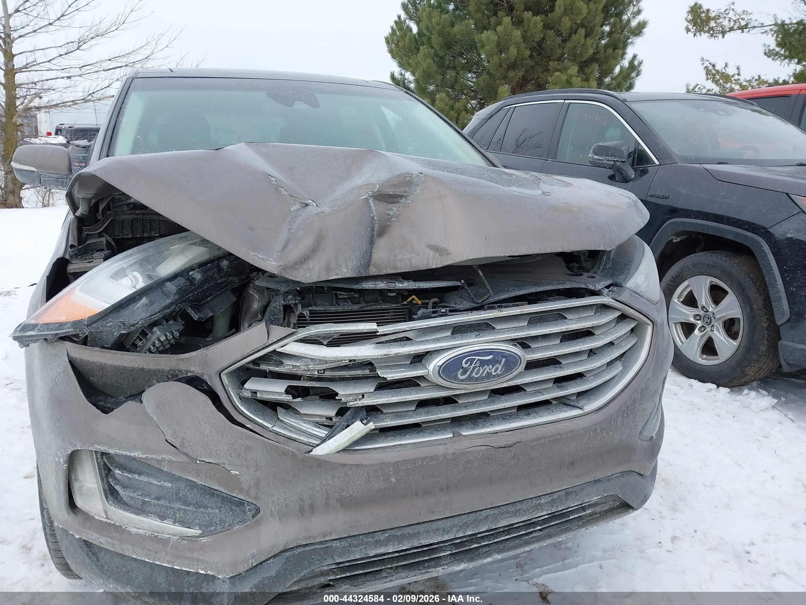 FORD EDGE image 6