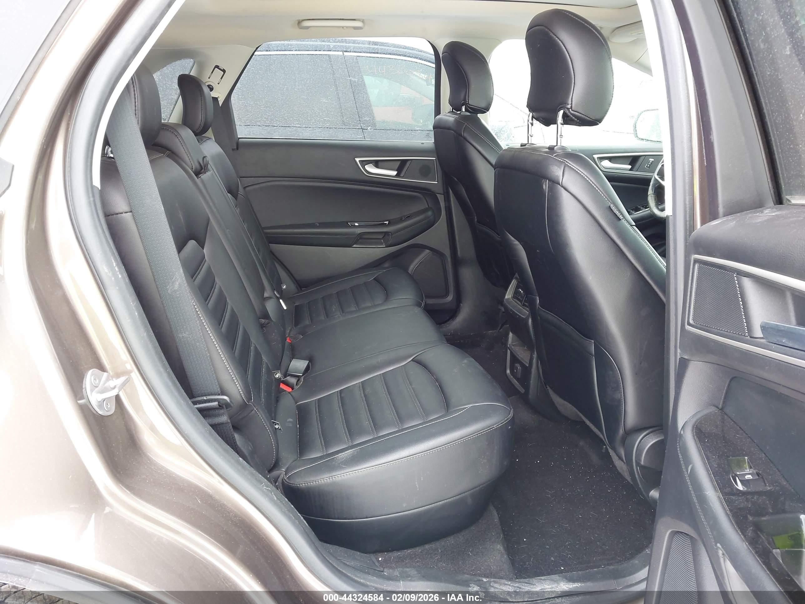 FORD EDGE image 8