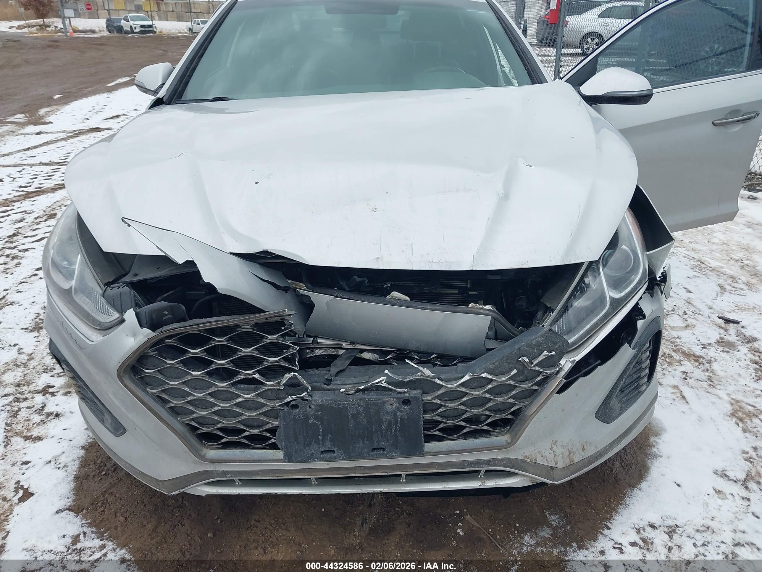 HYUNDAI SONATA image 6