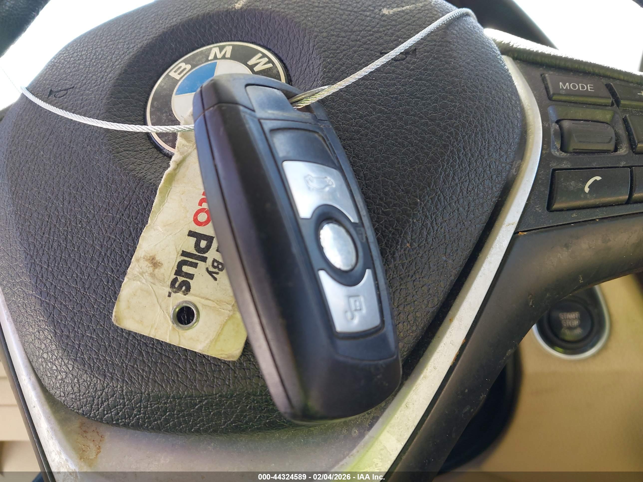 BMW 328I image 11
