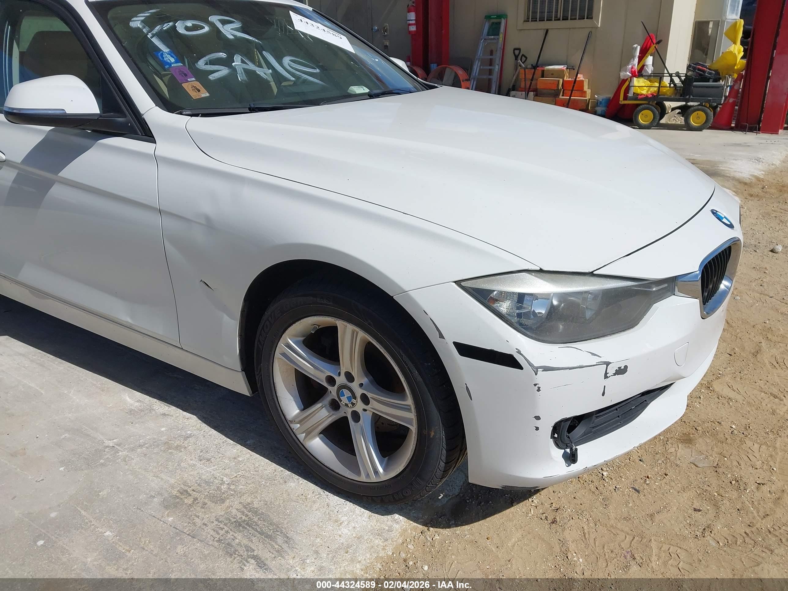 BMW 328I image 6