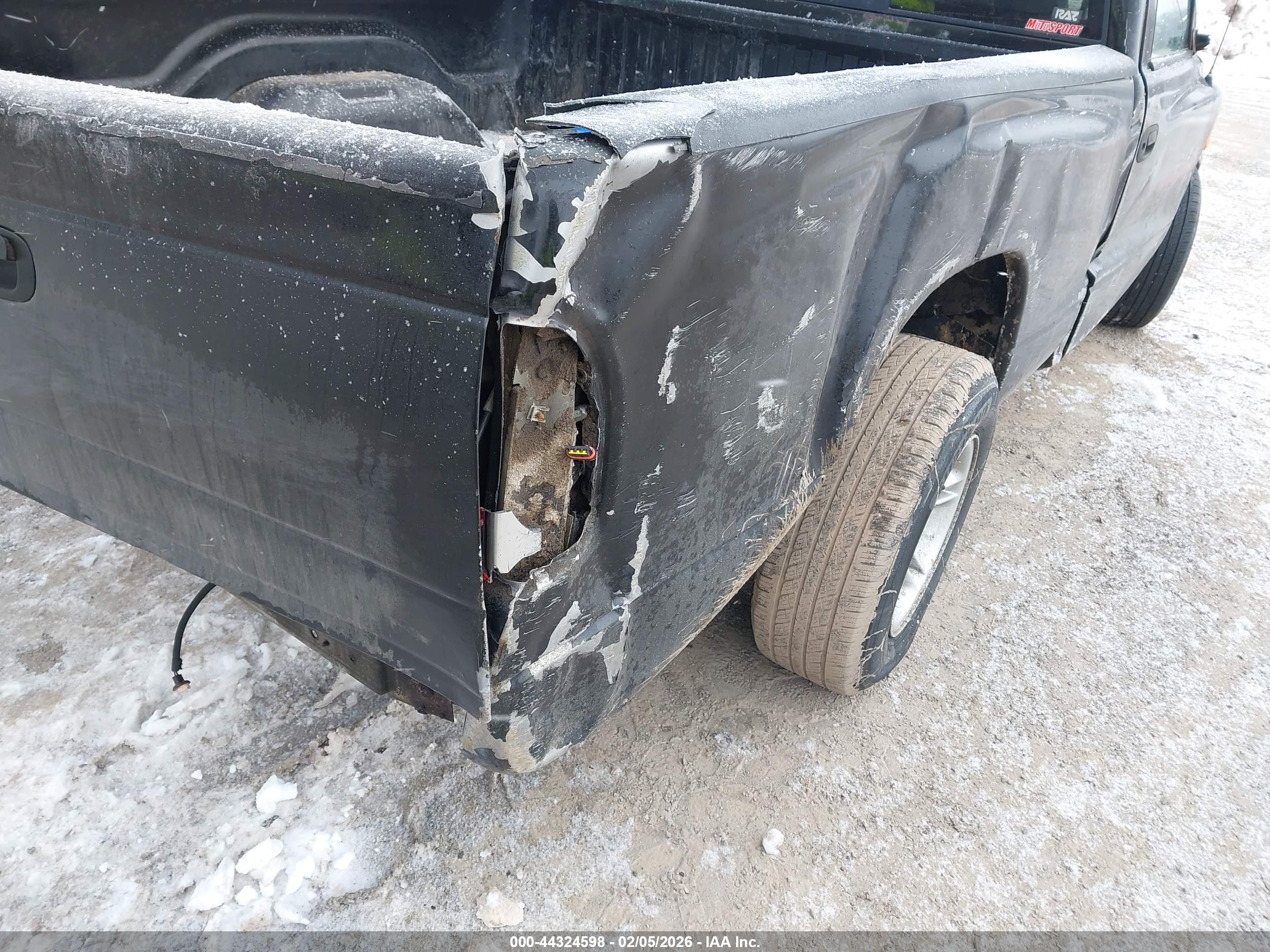 DODGE DAKOTA image 6