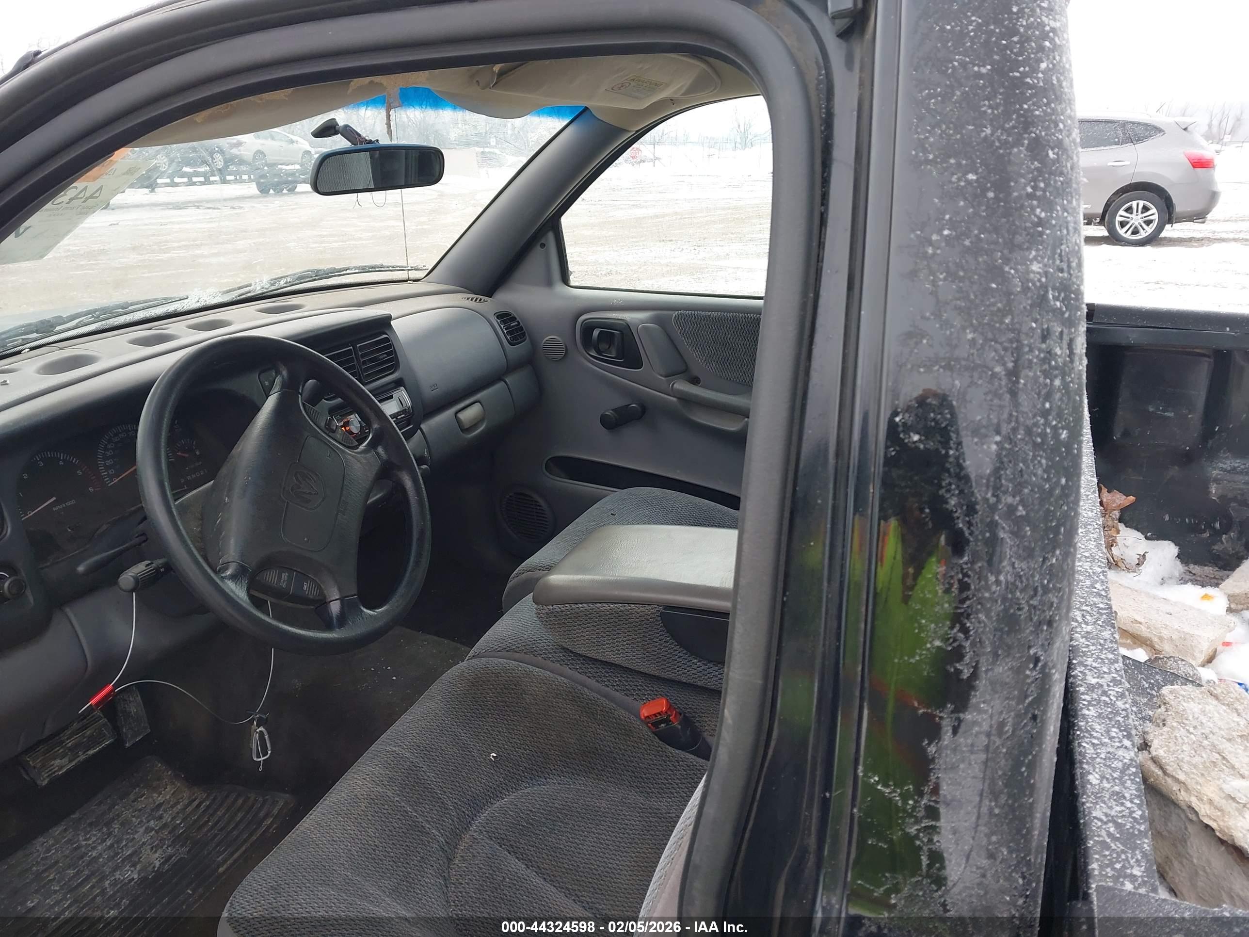 DODGE DAKOTA image 8