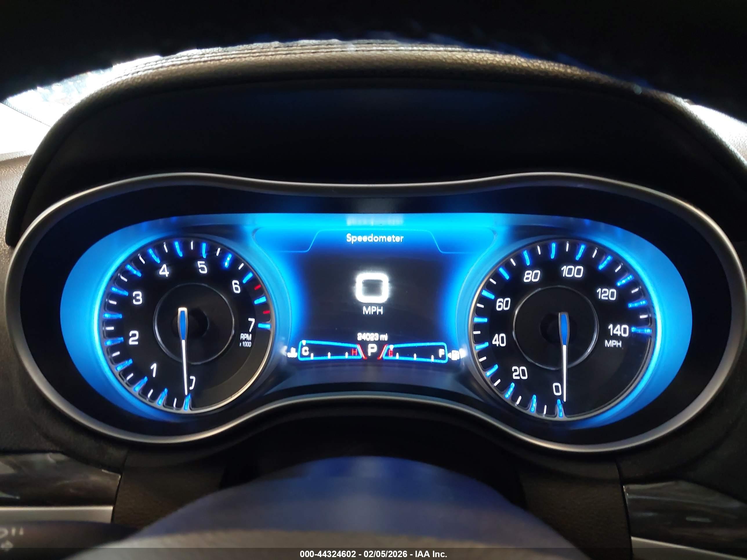 CHRYSLER 300 image 7