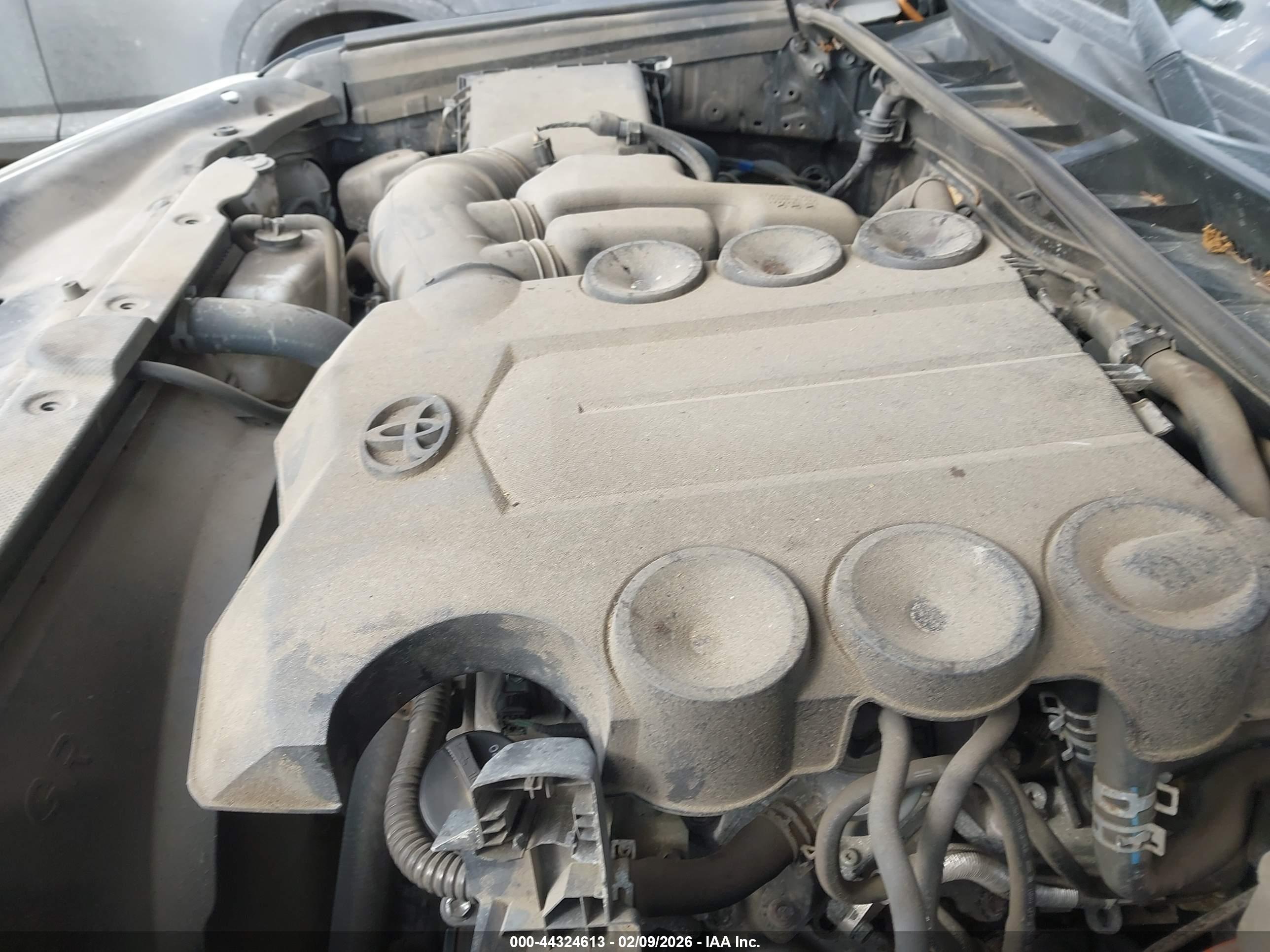 TOYOTA 4RUNNER image 10