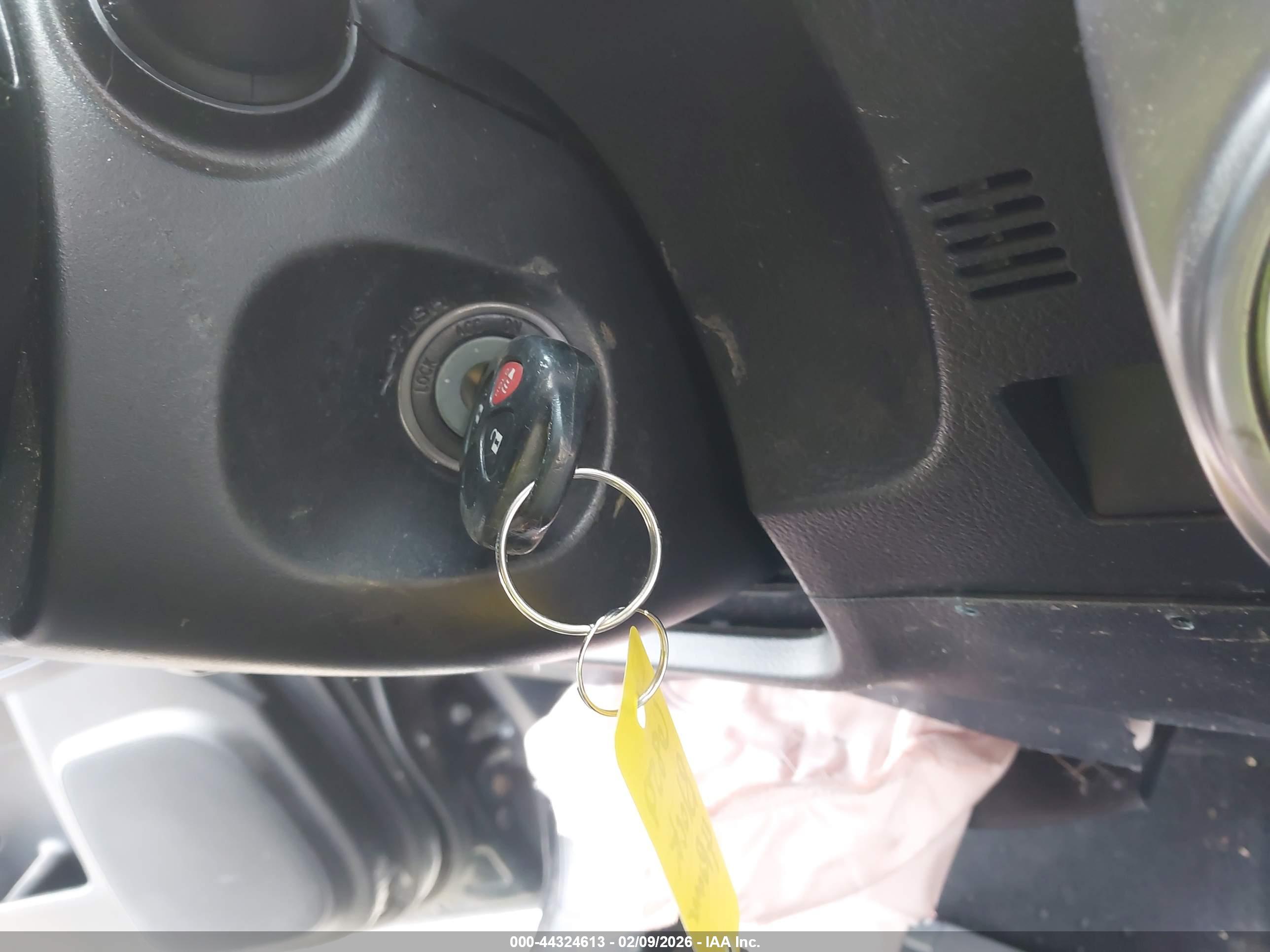 TOYOTA 4RUNNER image 11