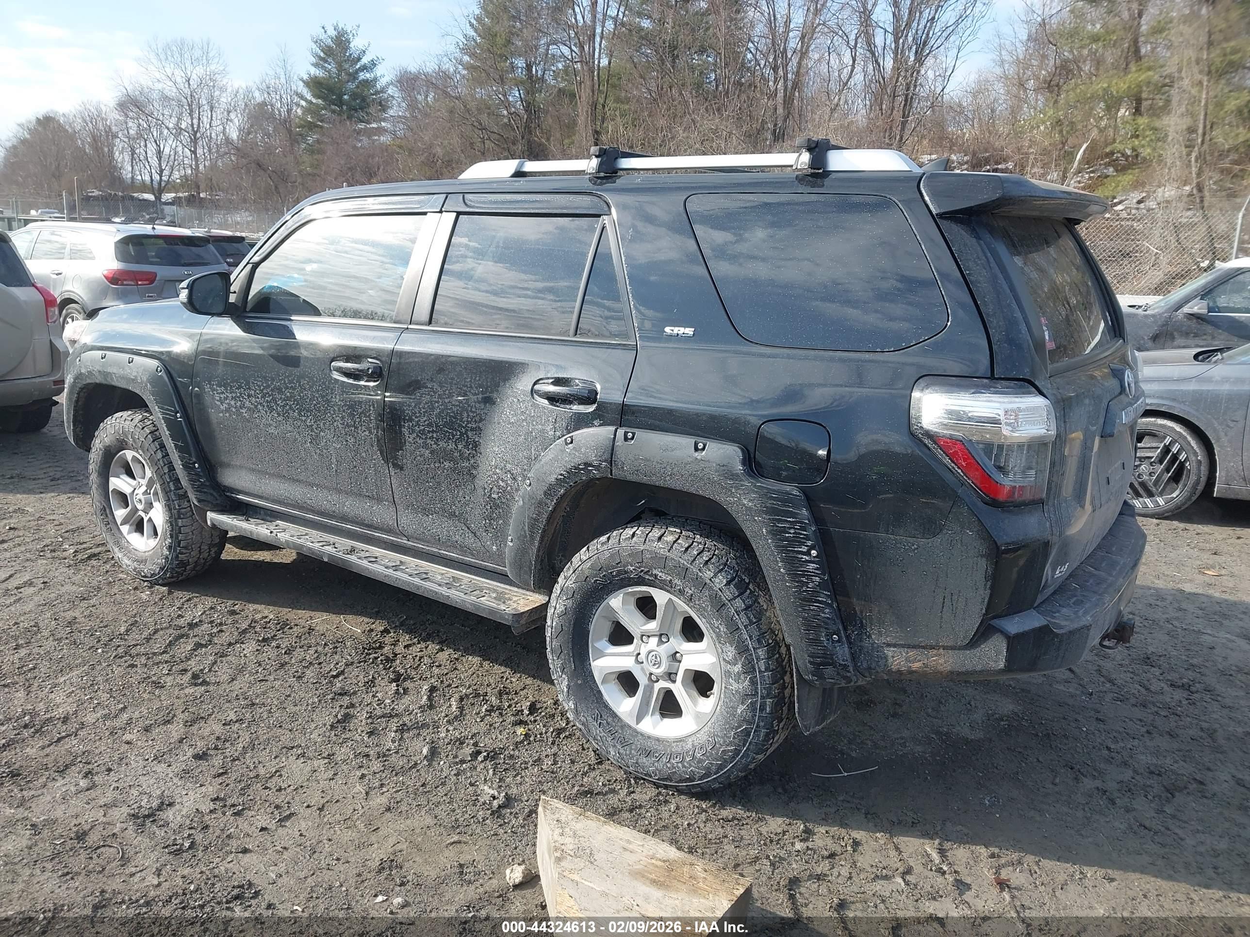 TOYOTA 4RUNNER image 3