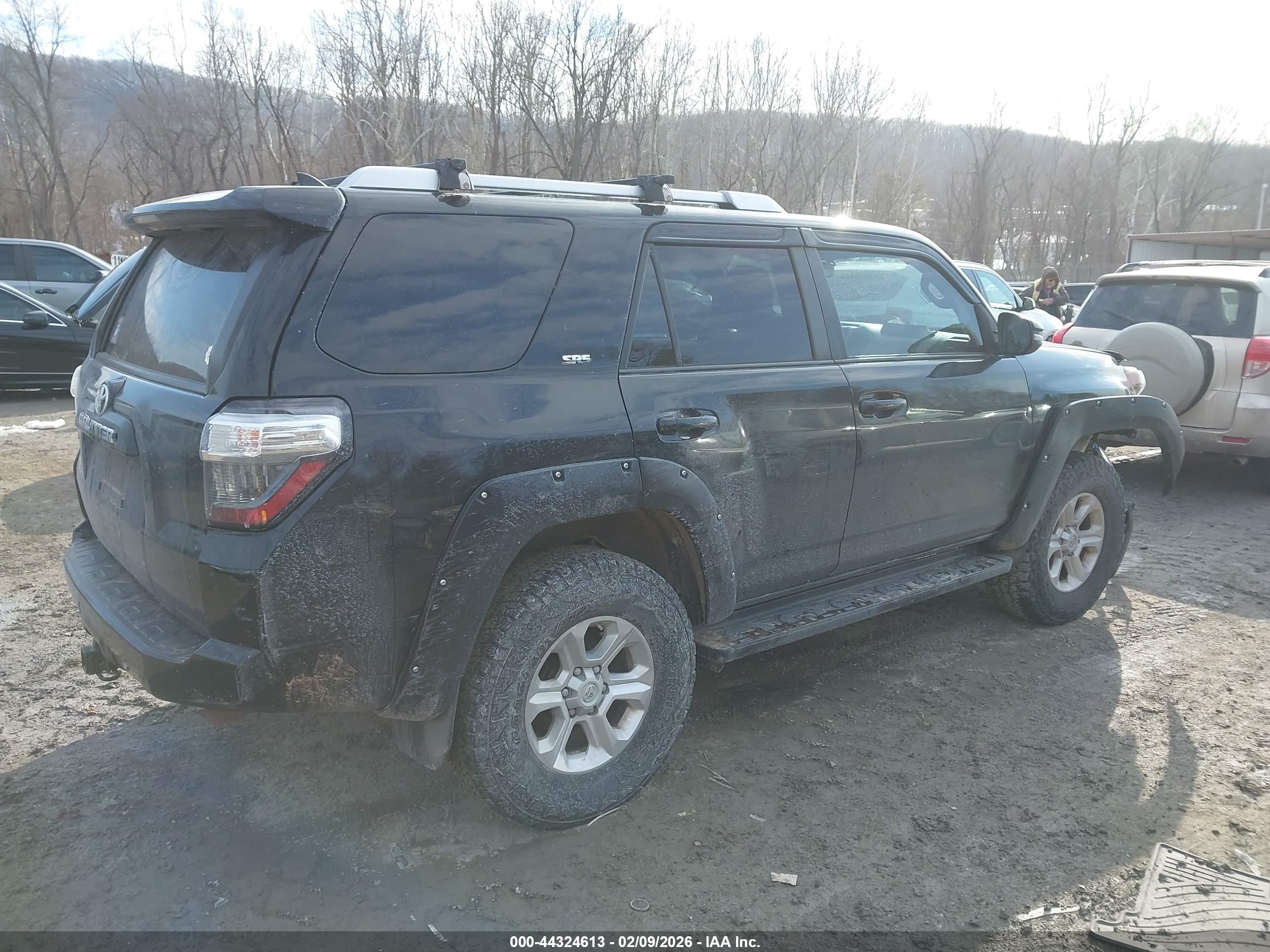 TOYOTA 4RUNNER image 4