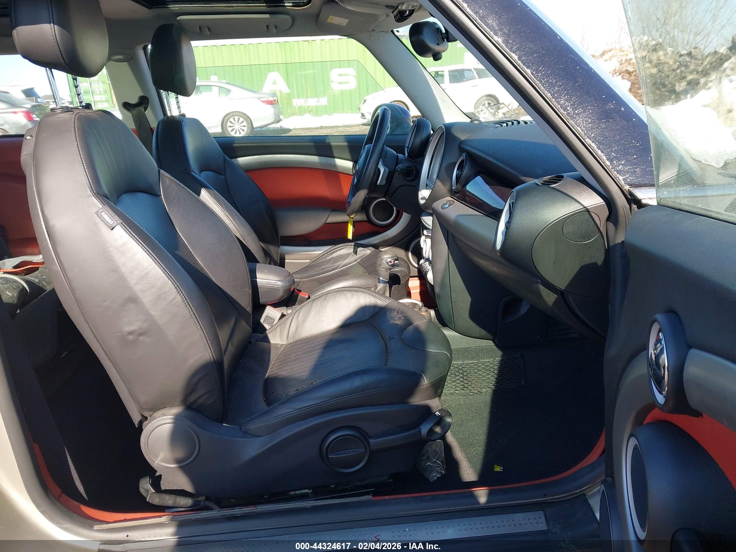 MINI COOPER image 5