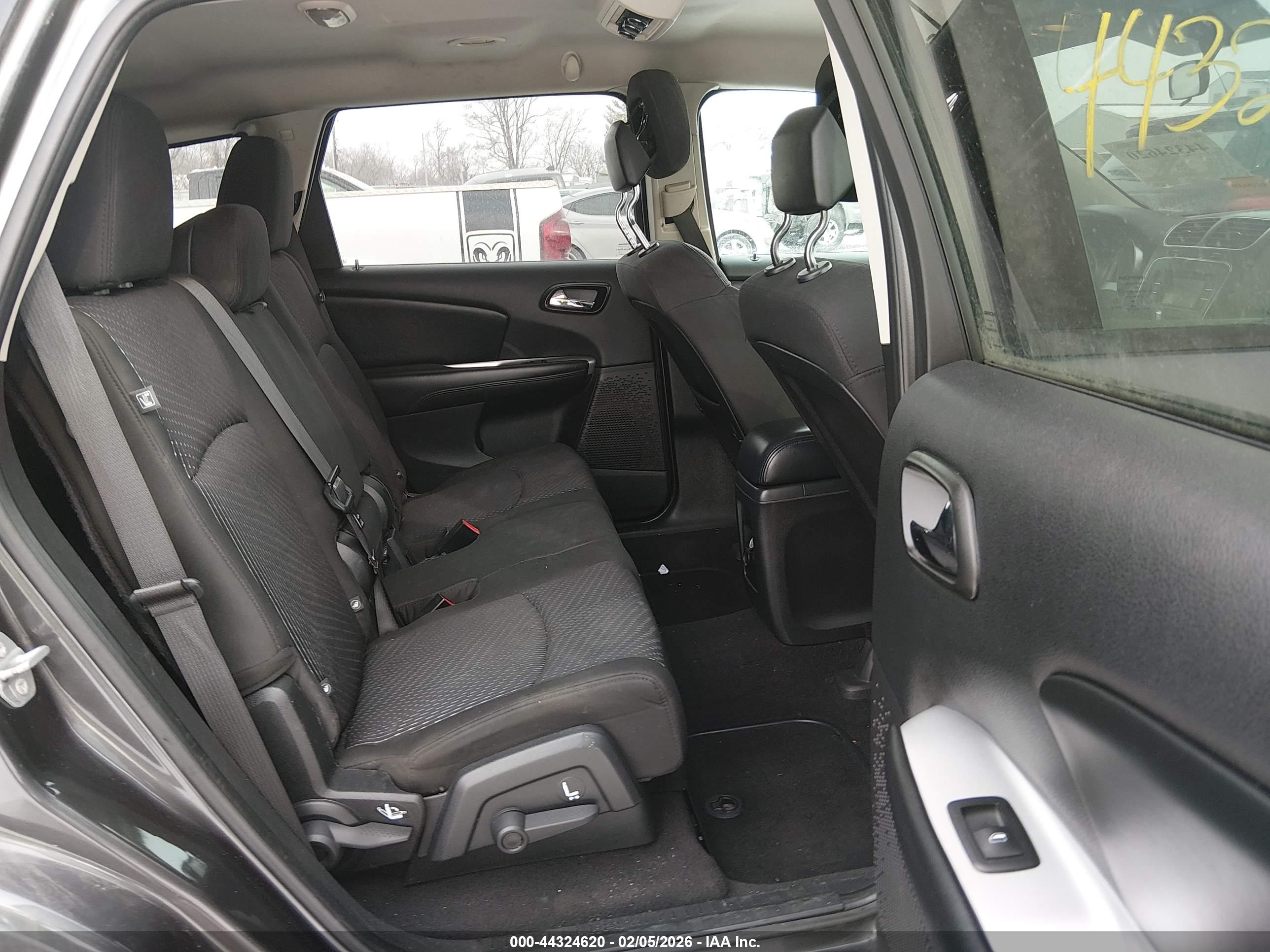DODGE JOURNEY image 8