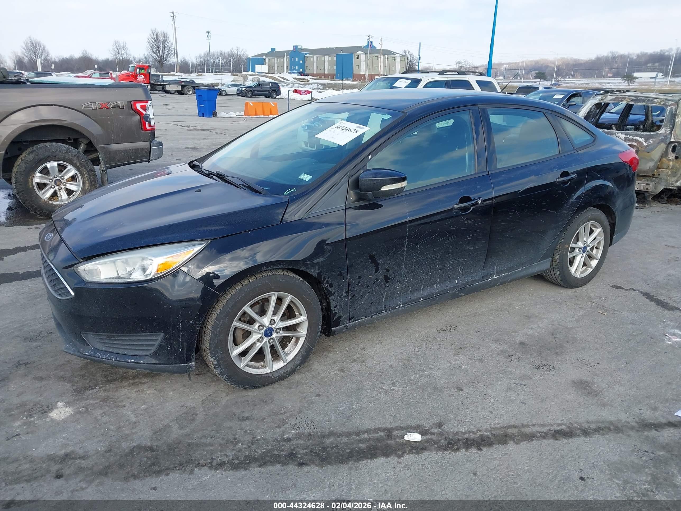 FORD FOCUS image 2