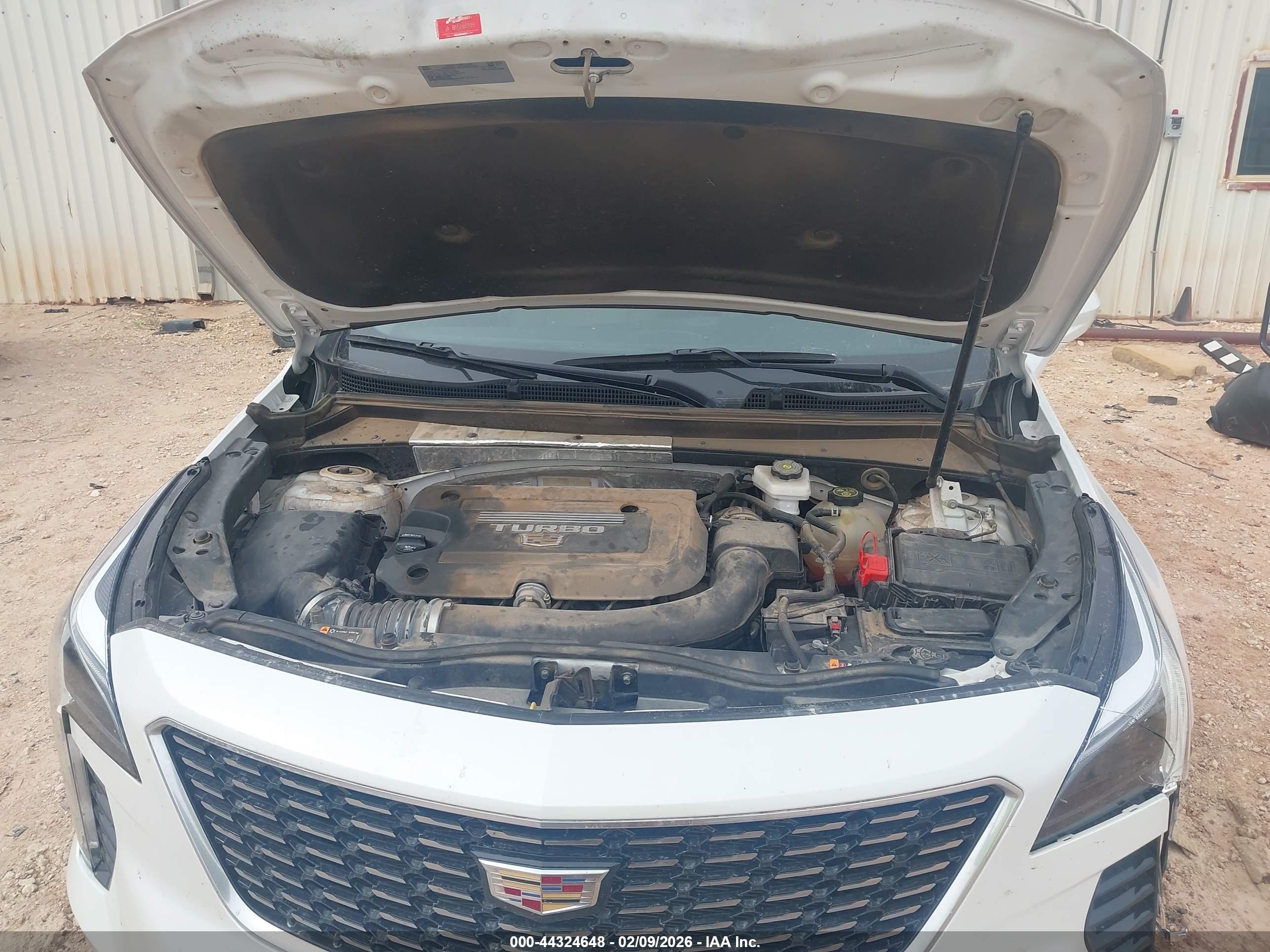 CADILLAC XT4 image 10