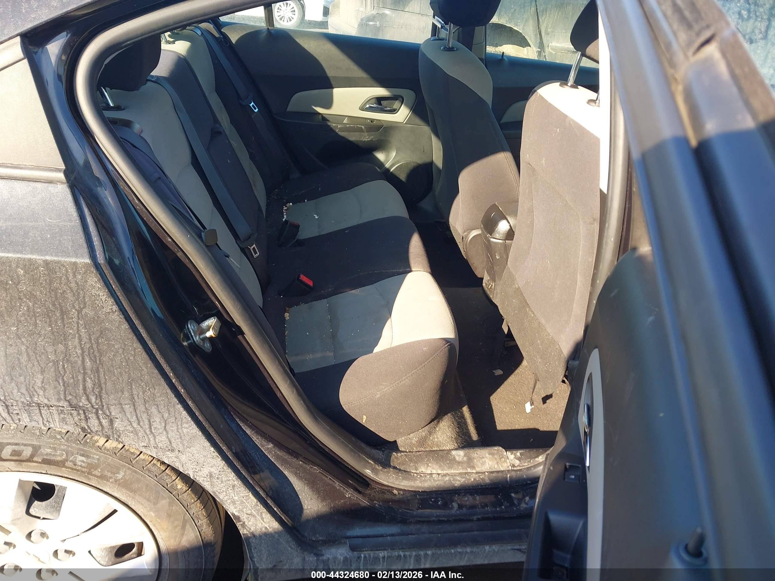 CHEVROLET CRUZE image 8