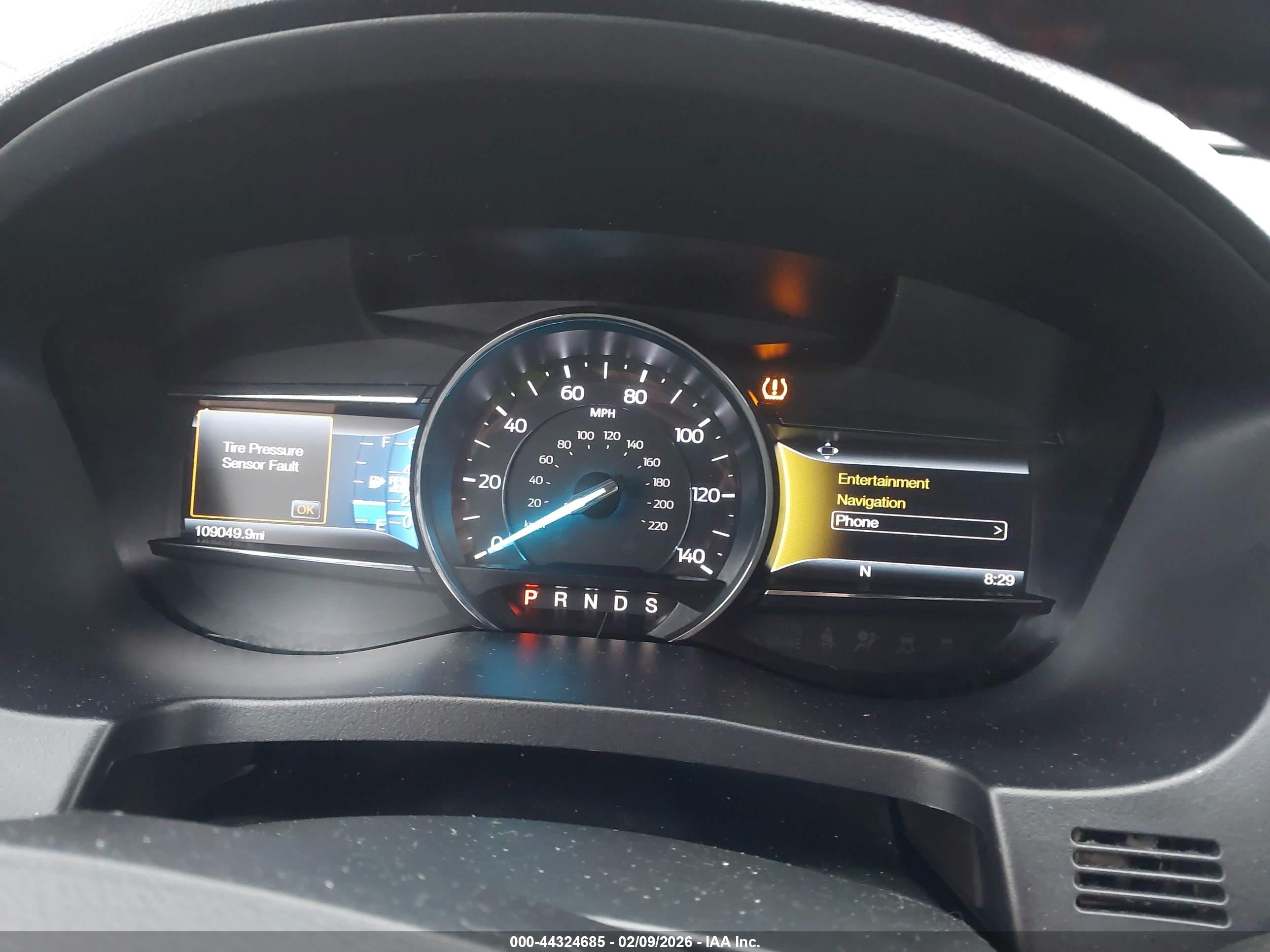 FORD EXPLORER image 7