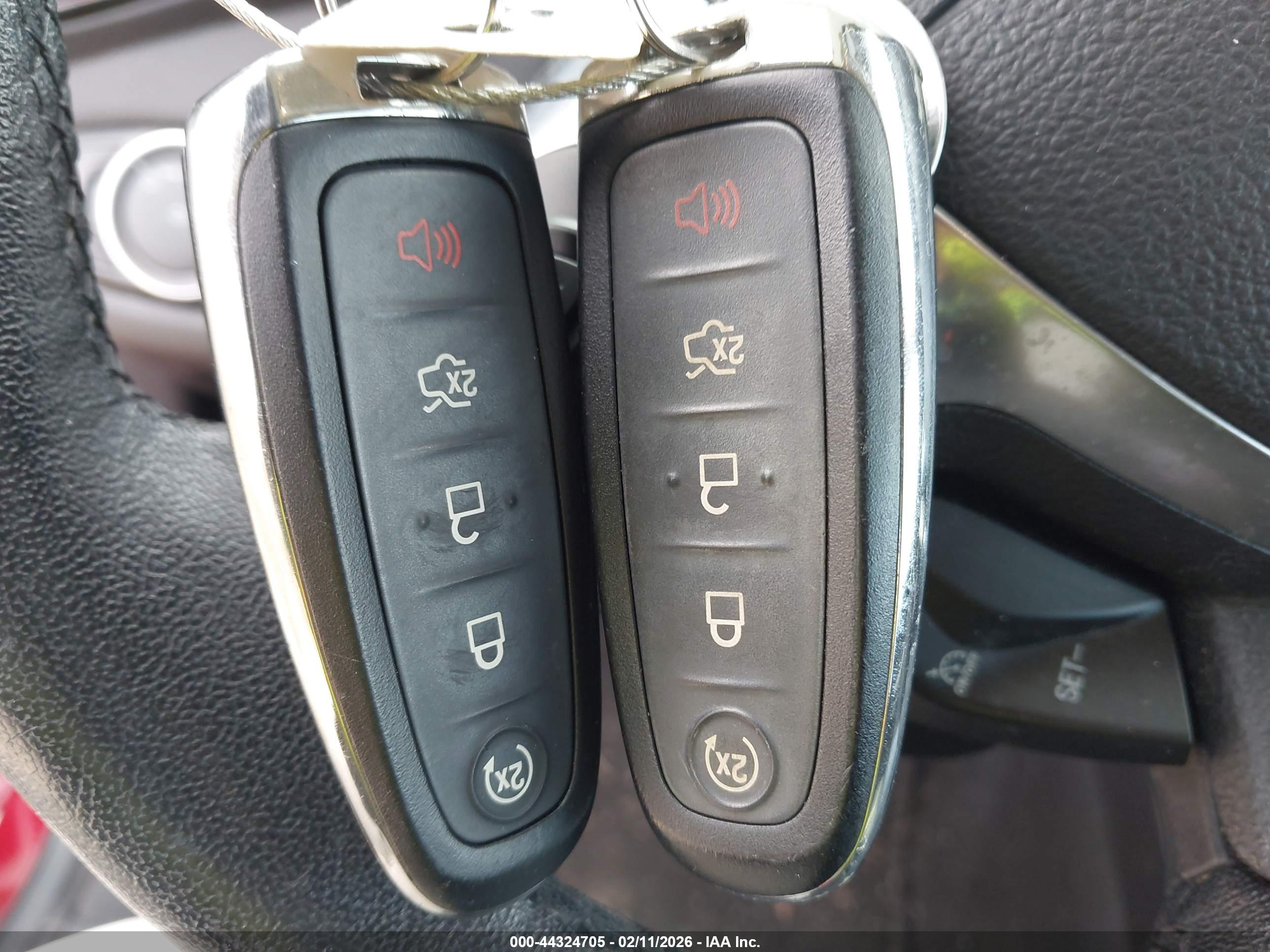 FORD ESCAPE image 11