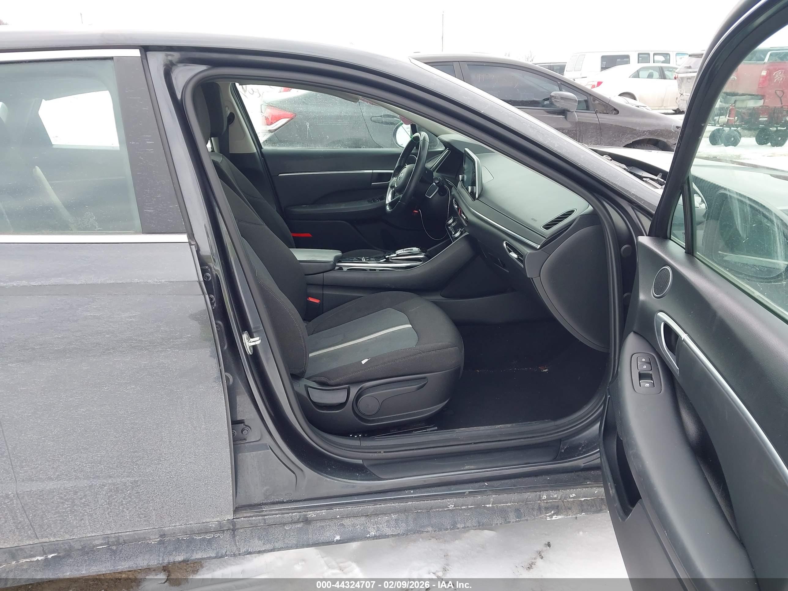 HYUNDAI SONATA image 5