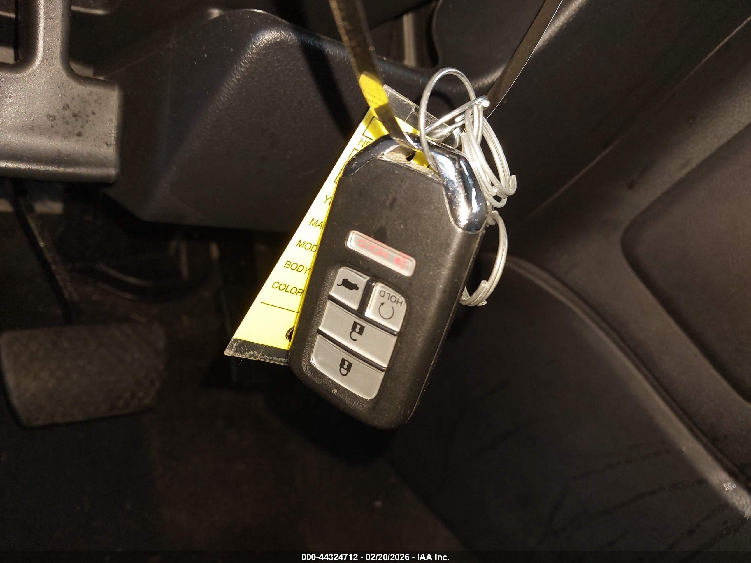 HONDA CR-V image 11