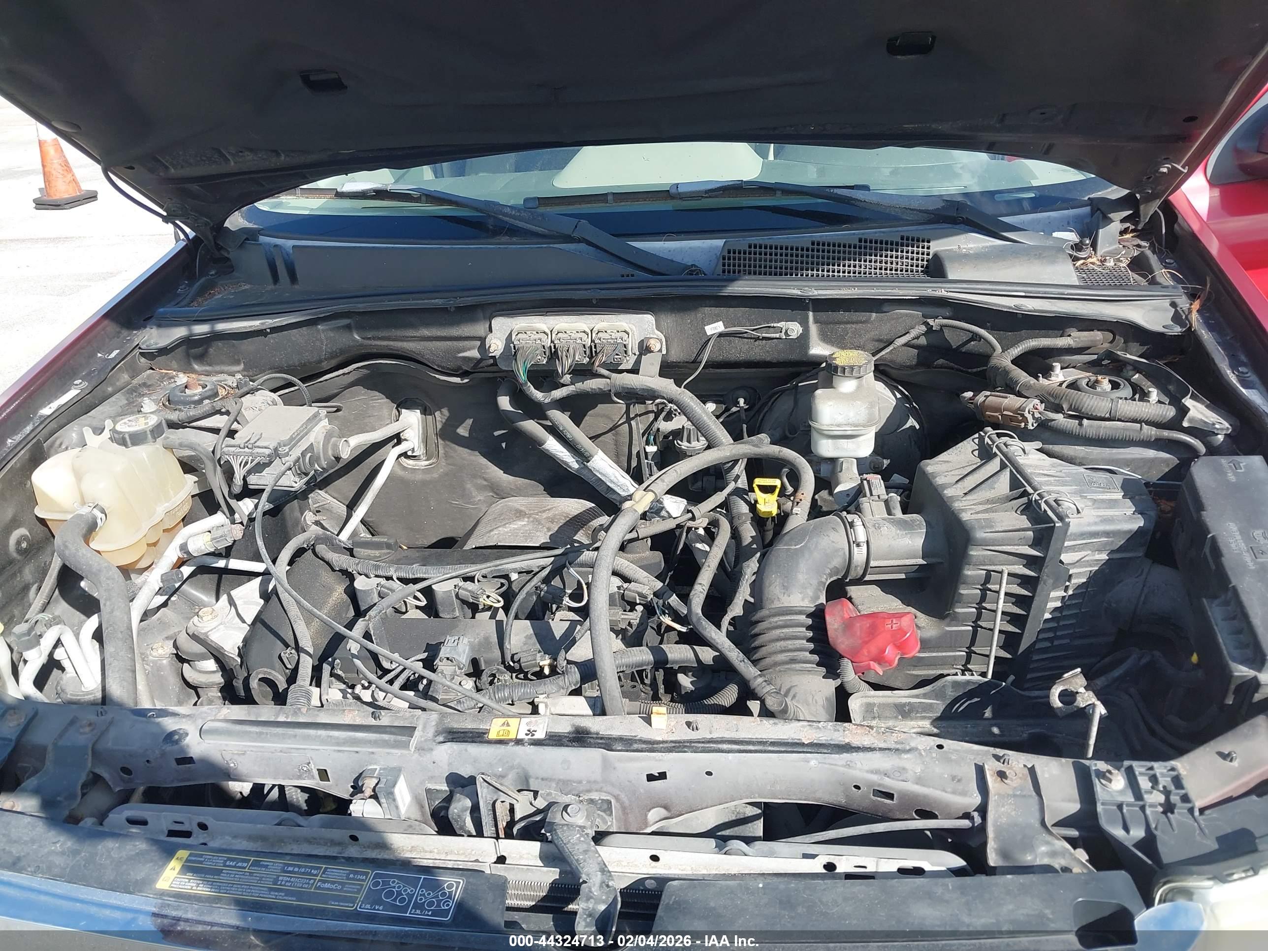FORD ESCAPE image 10