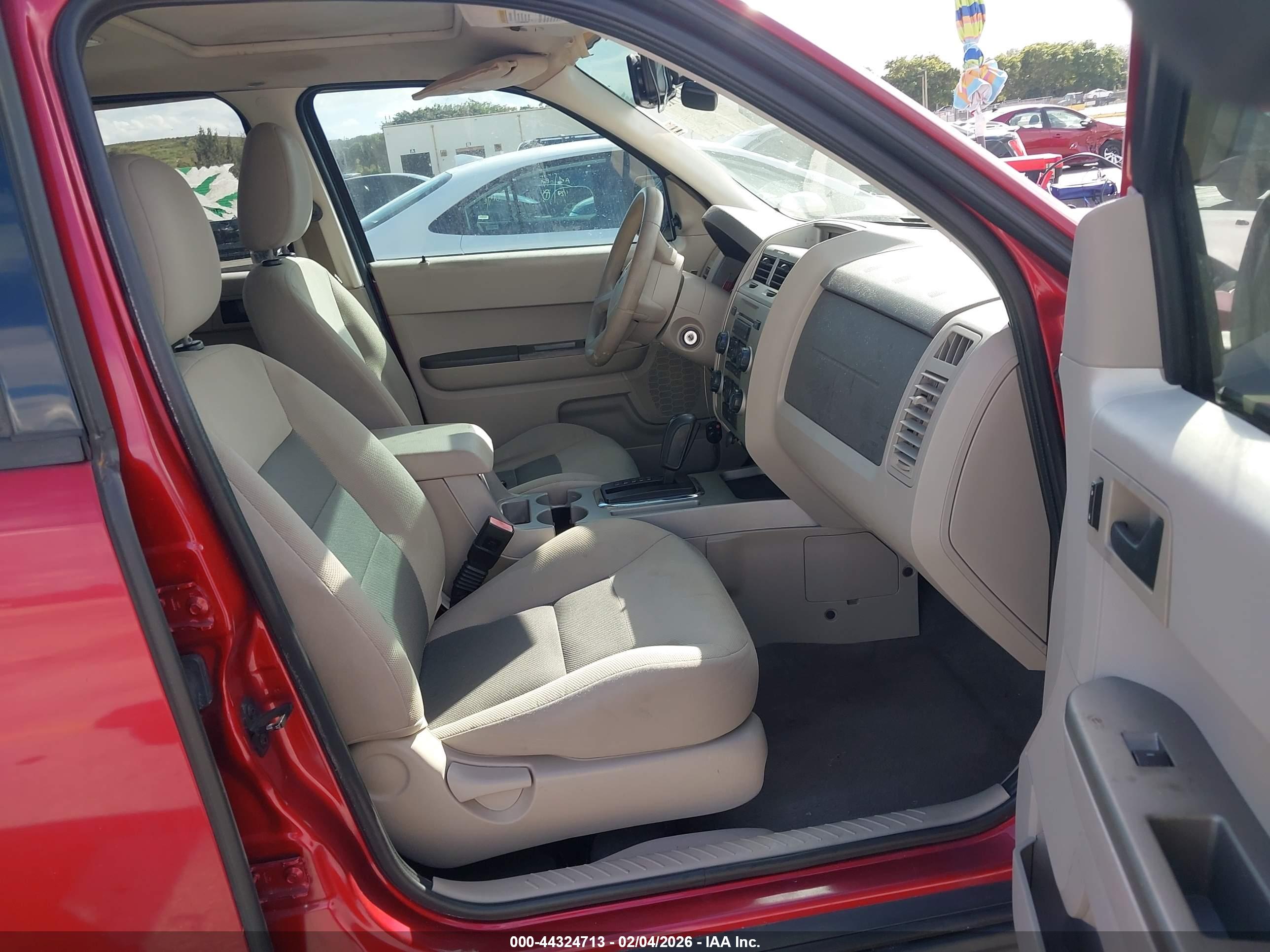 FORD ESCAPE image 5