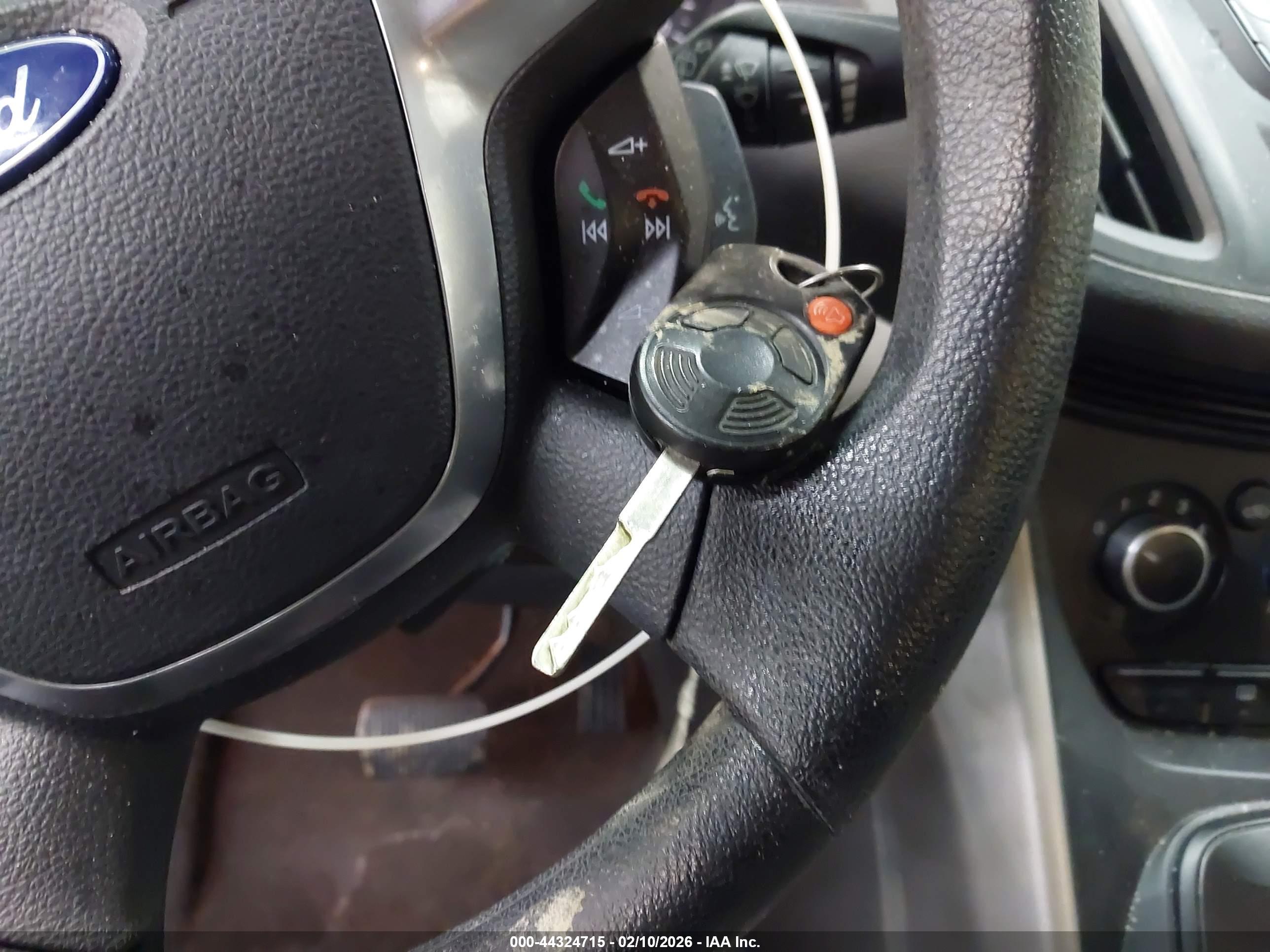 FORD ESCAPE image 11