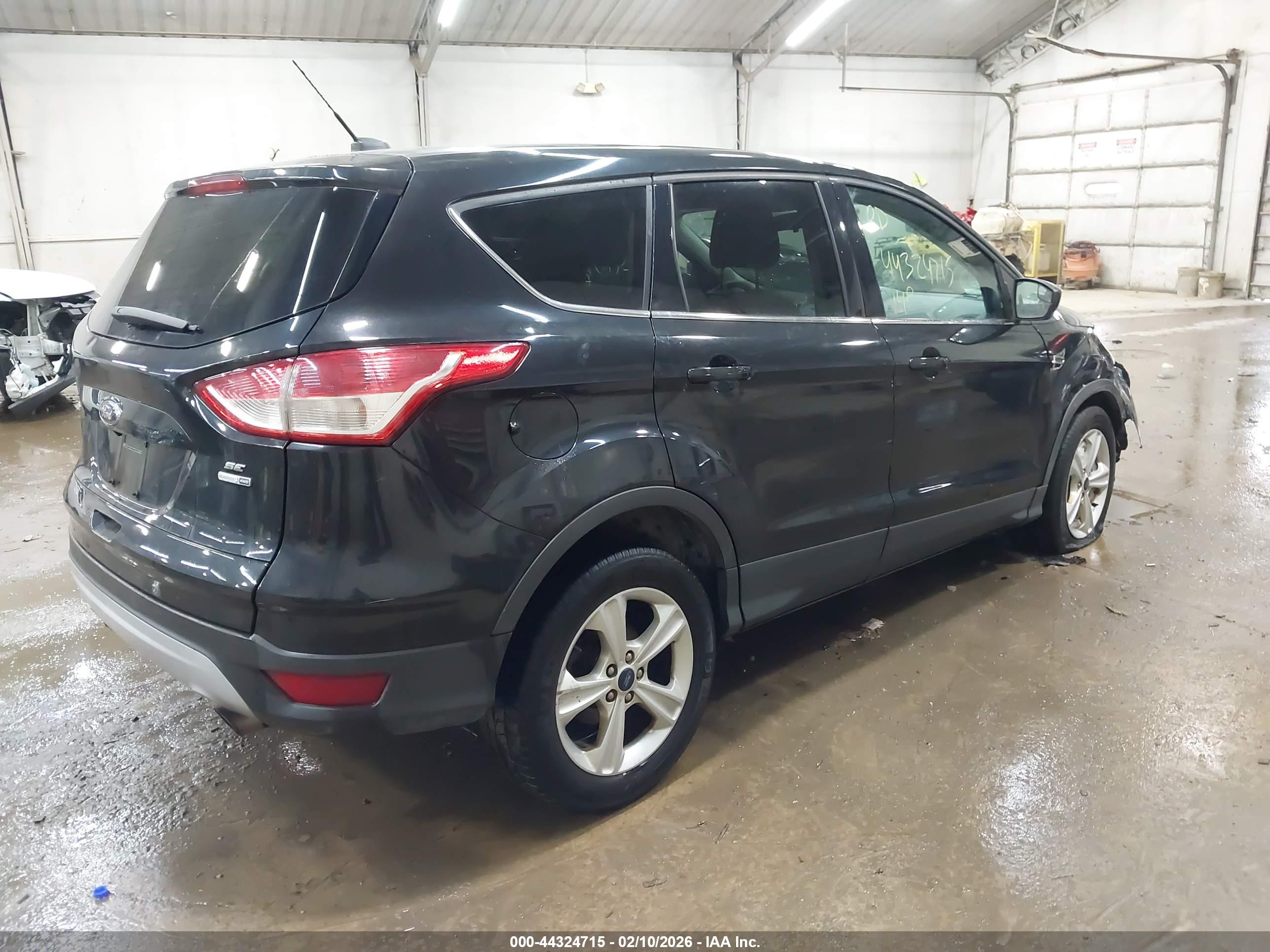 FORD ESCAPE image 4