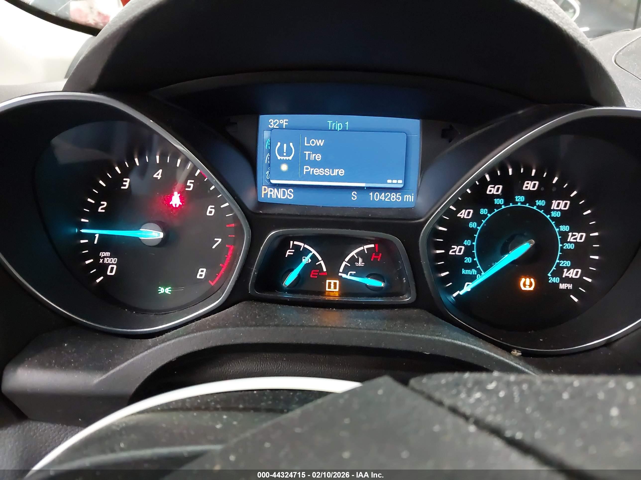 FORD ESCAPE image 7