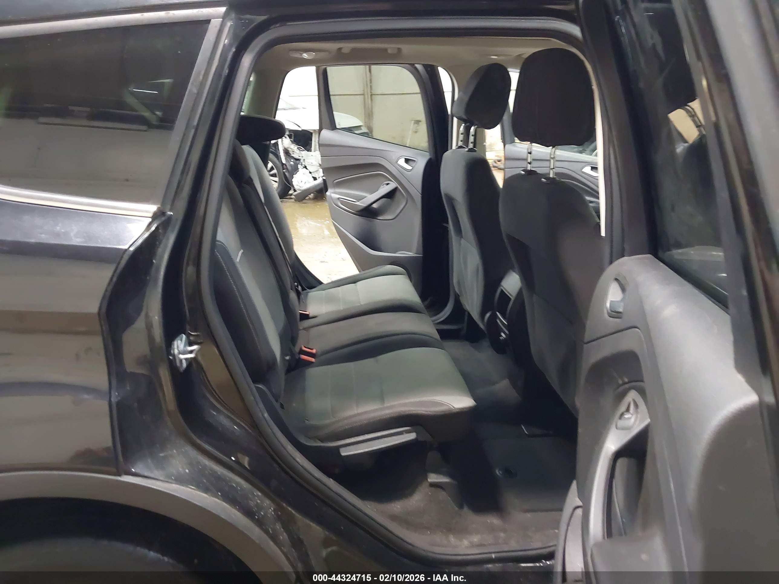 FORD ESCAPE image 8