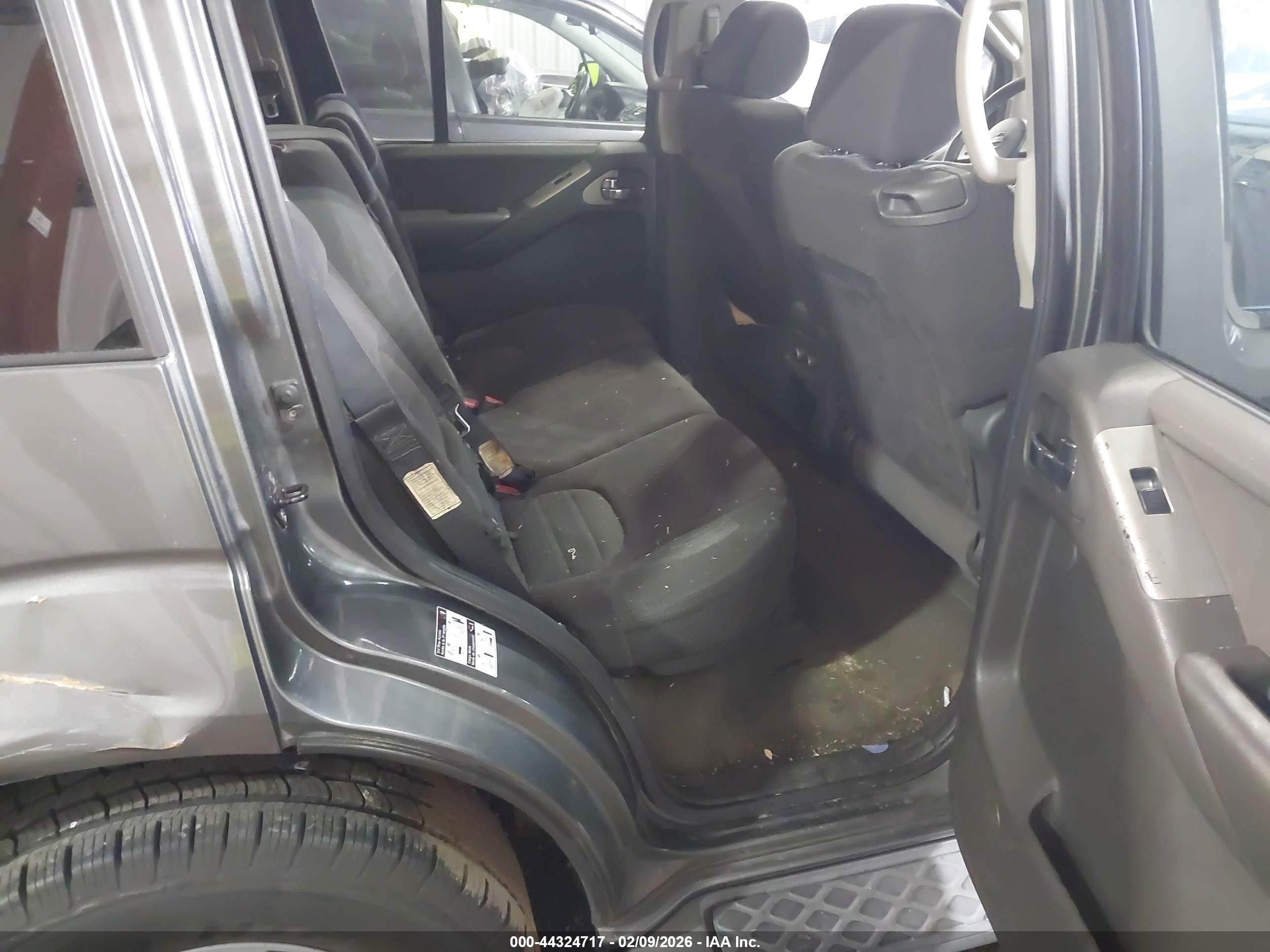 NISSAN PATHFINDER image 8