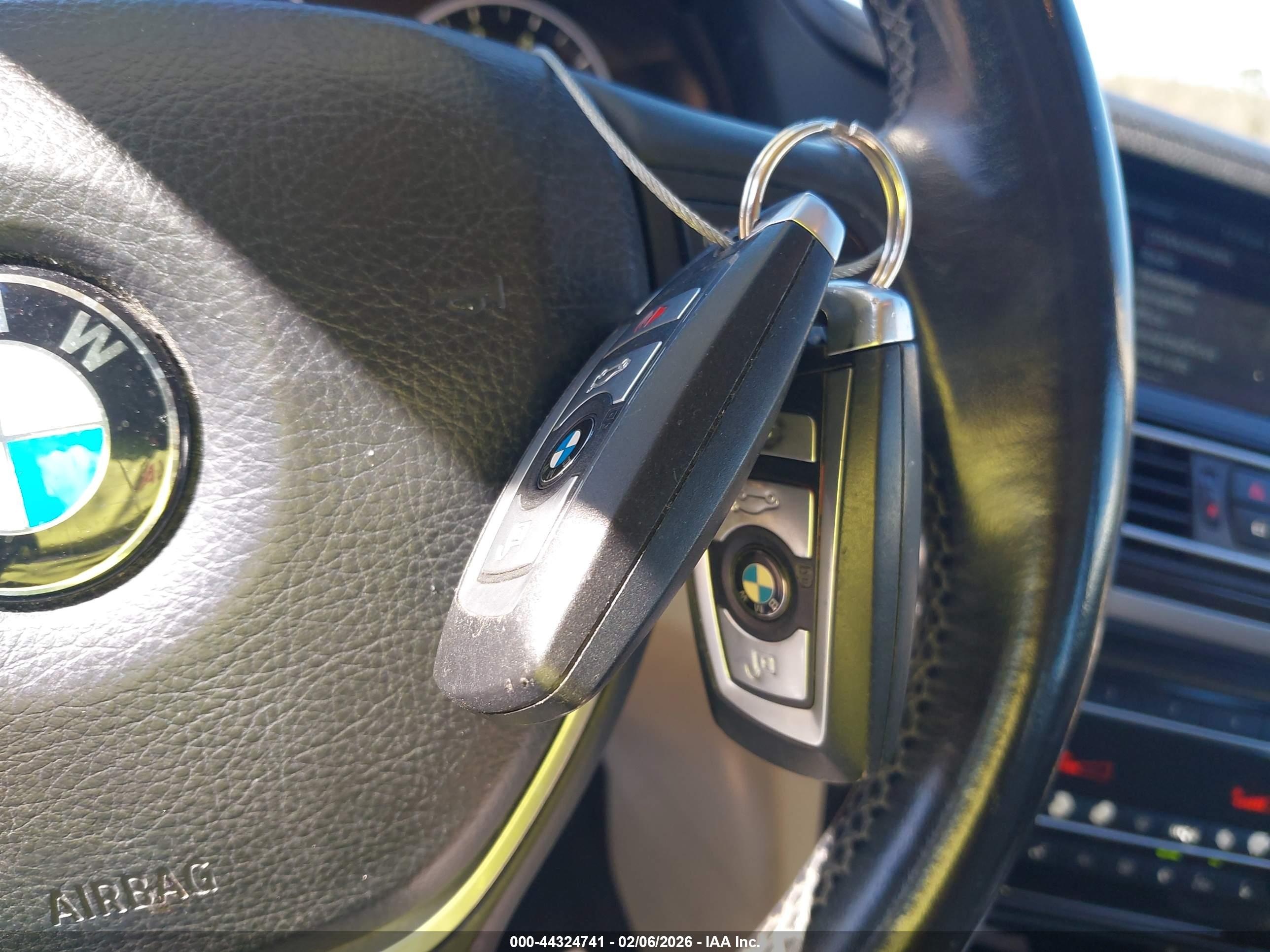 BMW 750LI image 11