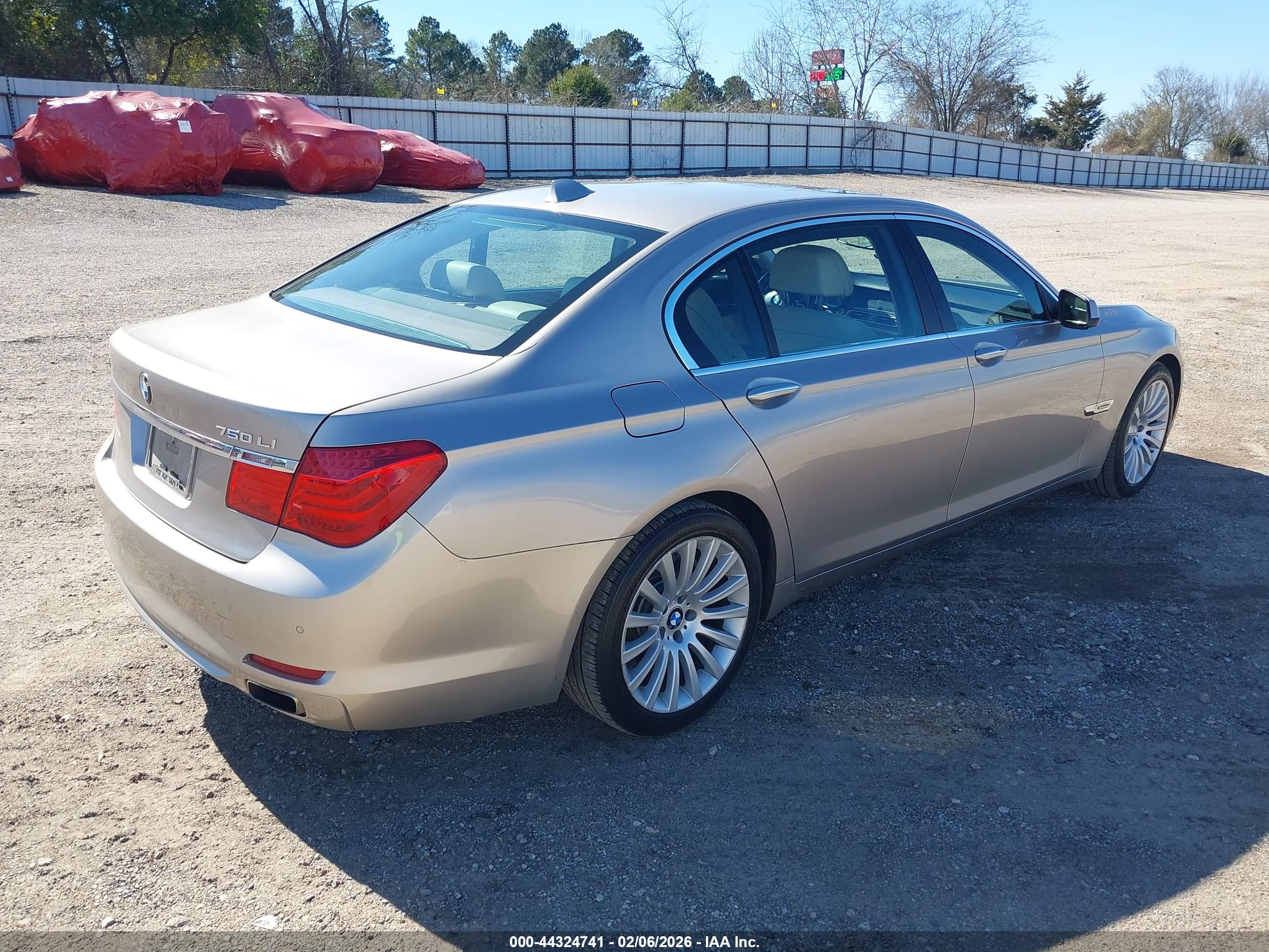 BMW 750LI image 4