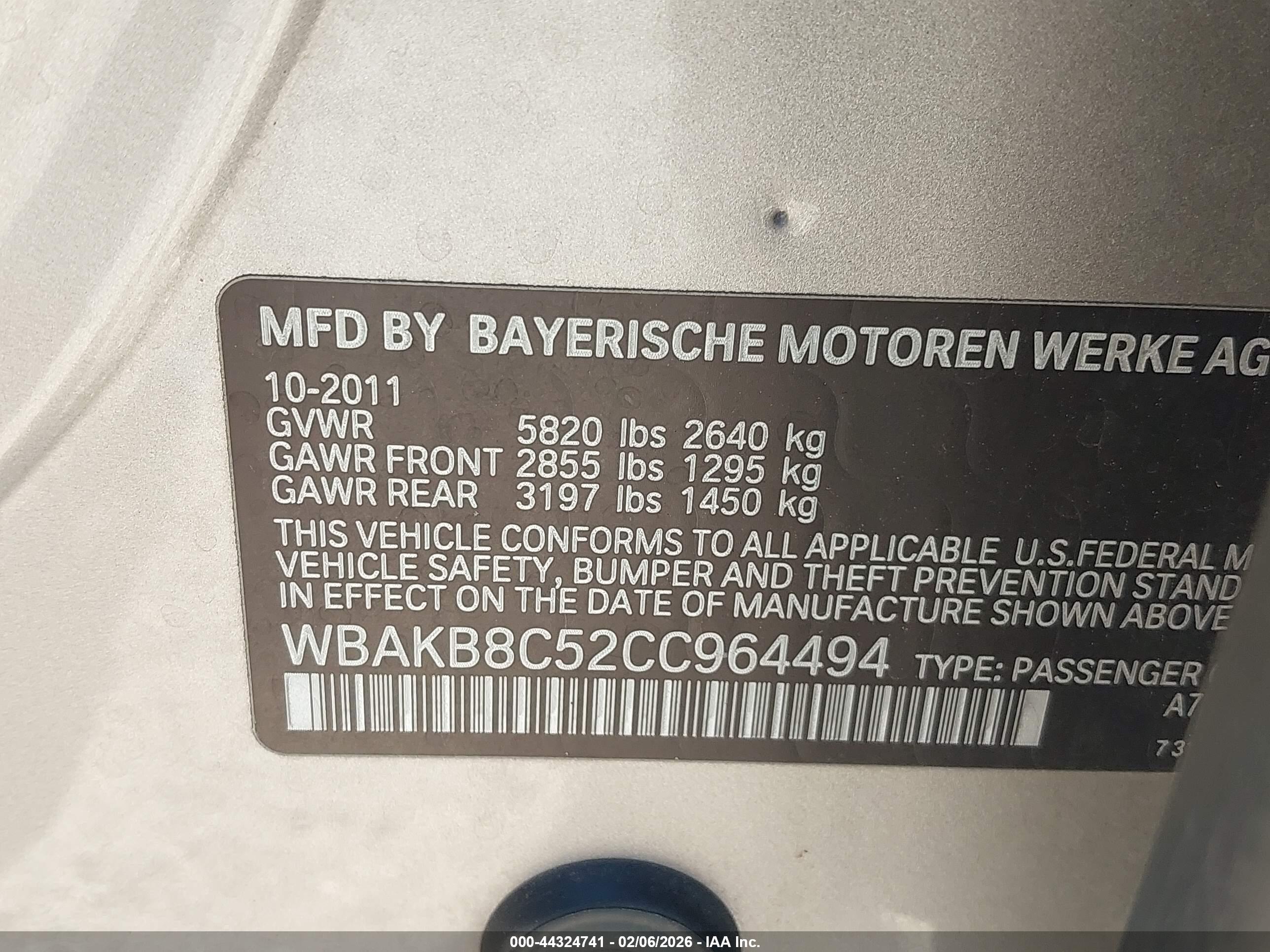 BMW 750LI image 9