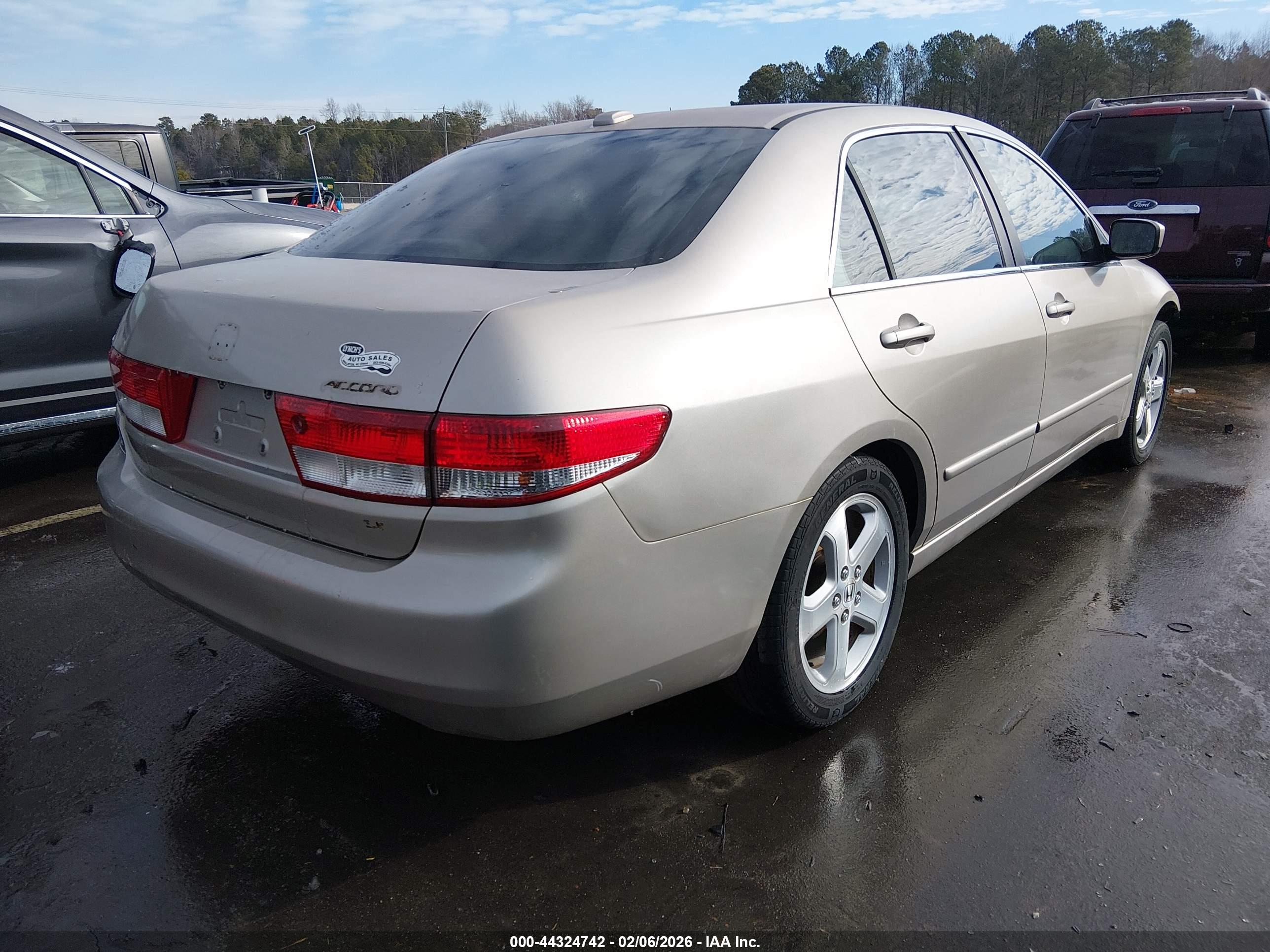 HONDA ACCORD image 4