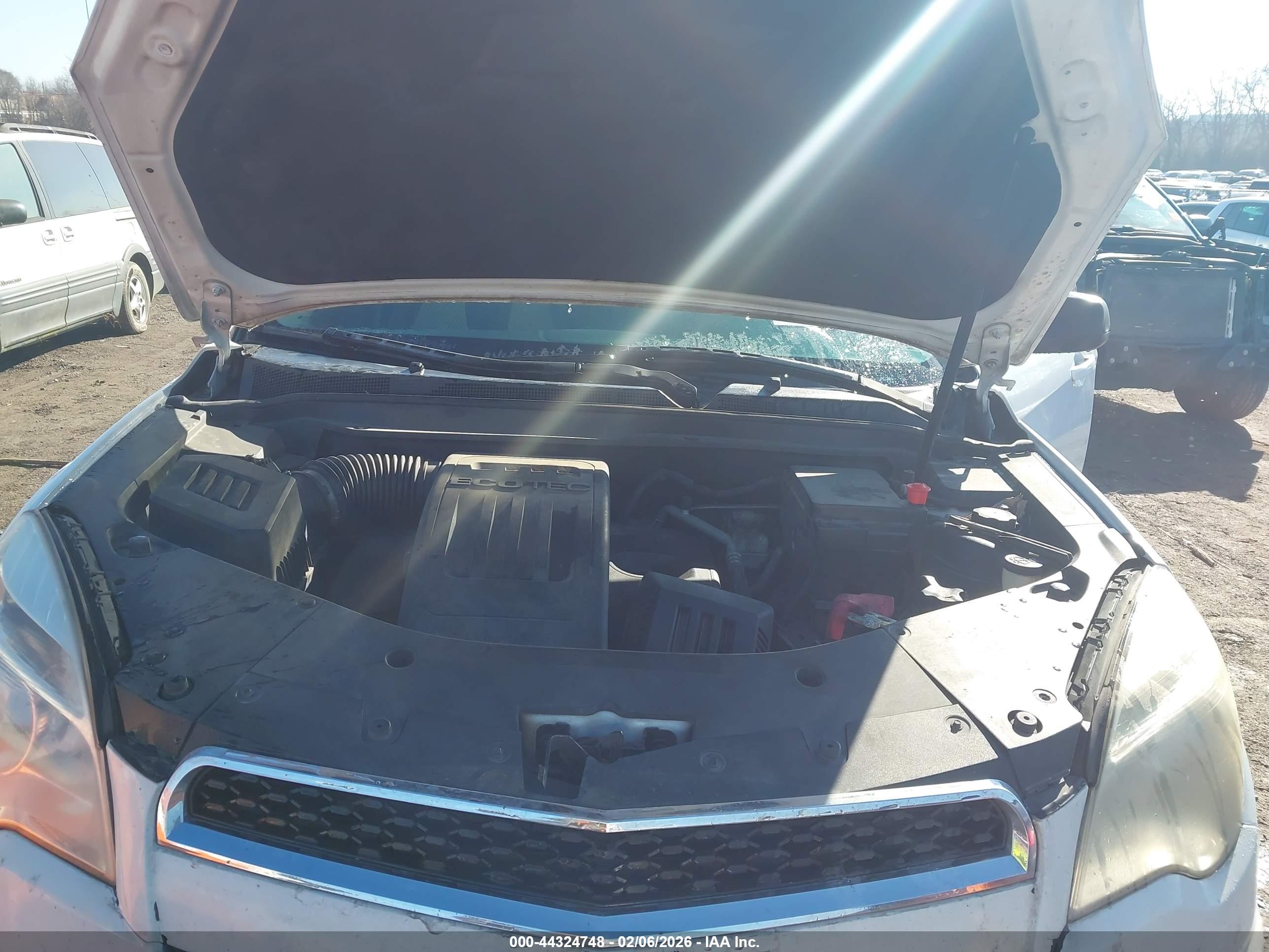 CHEVROLET EQUINOX image 10