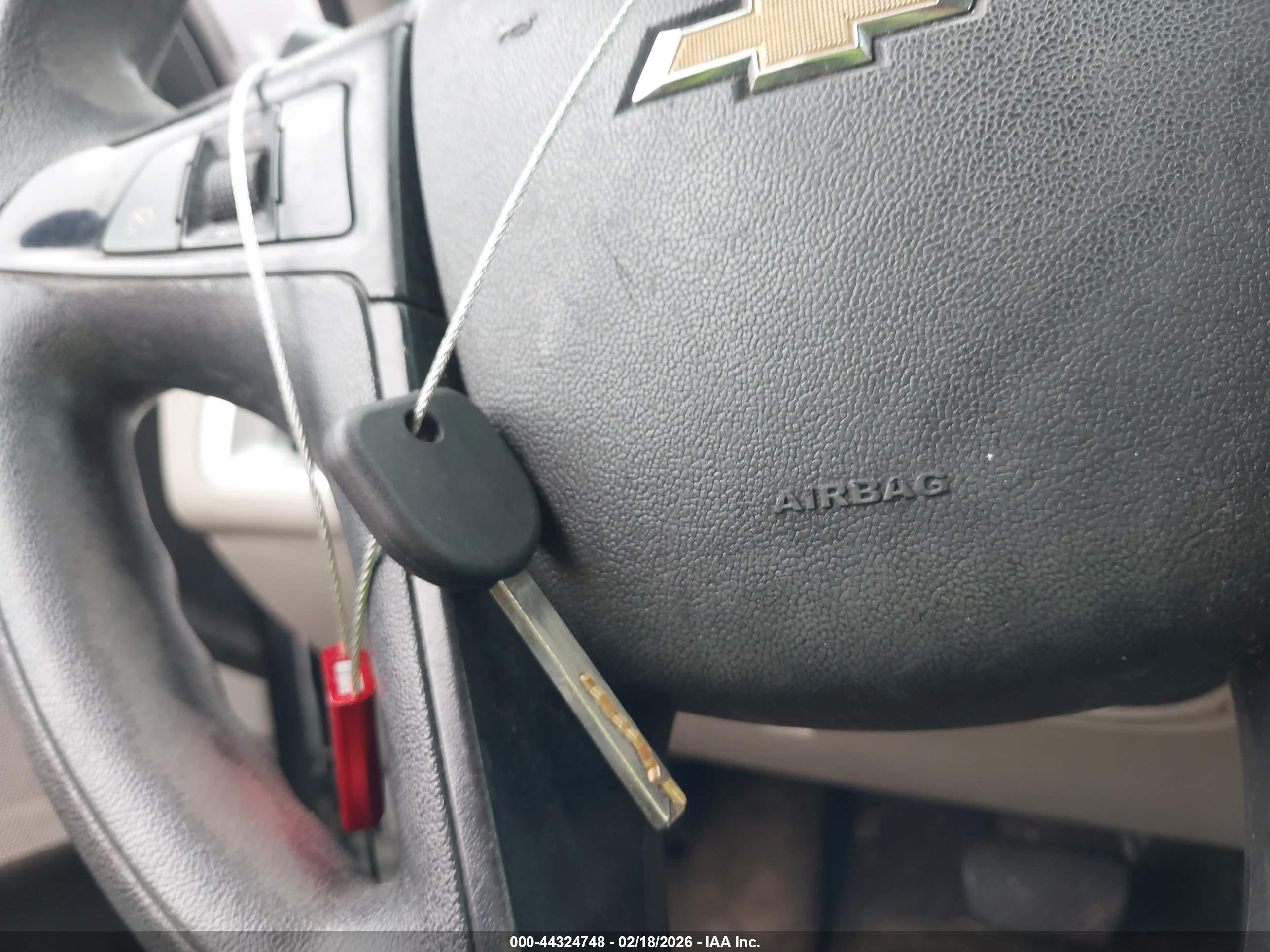 CHEVROLET EQUINOX image 11
