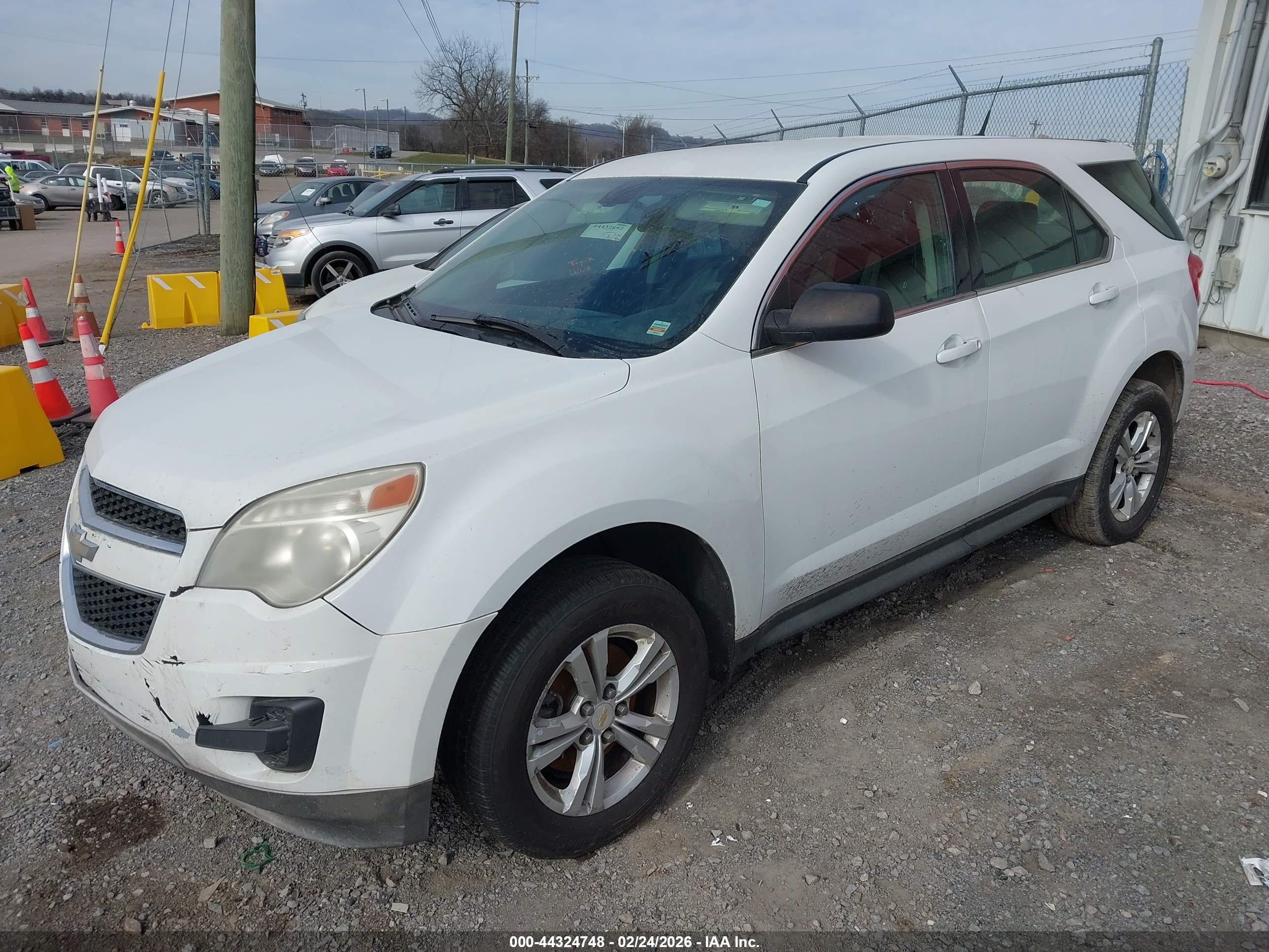 CHEVROLET EQUINOX image 2