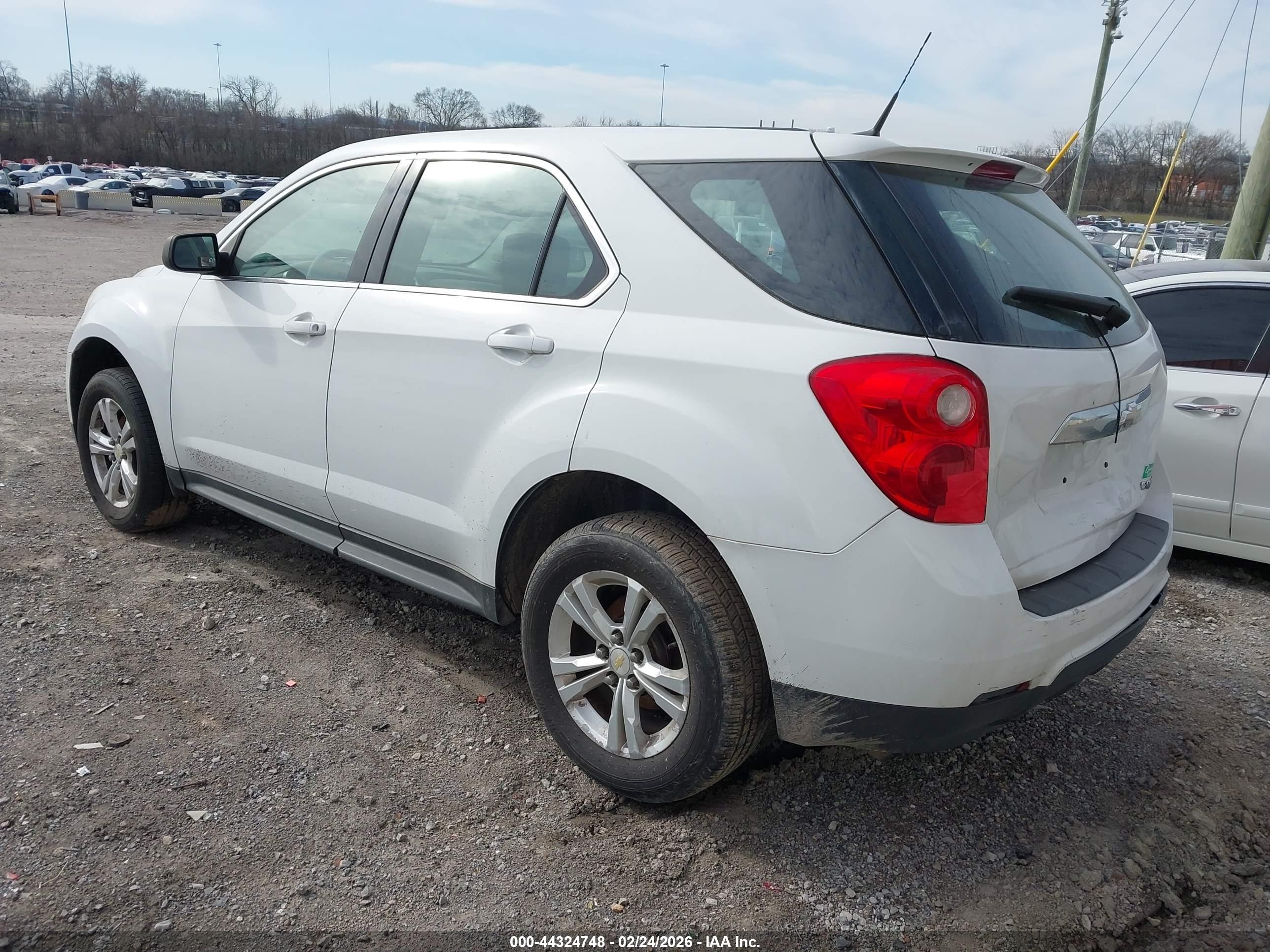 CHEVROLET EQUINOX image 3