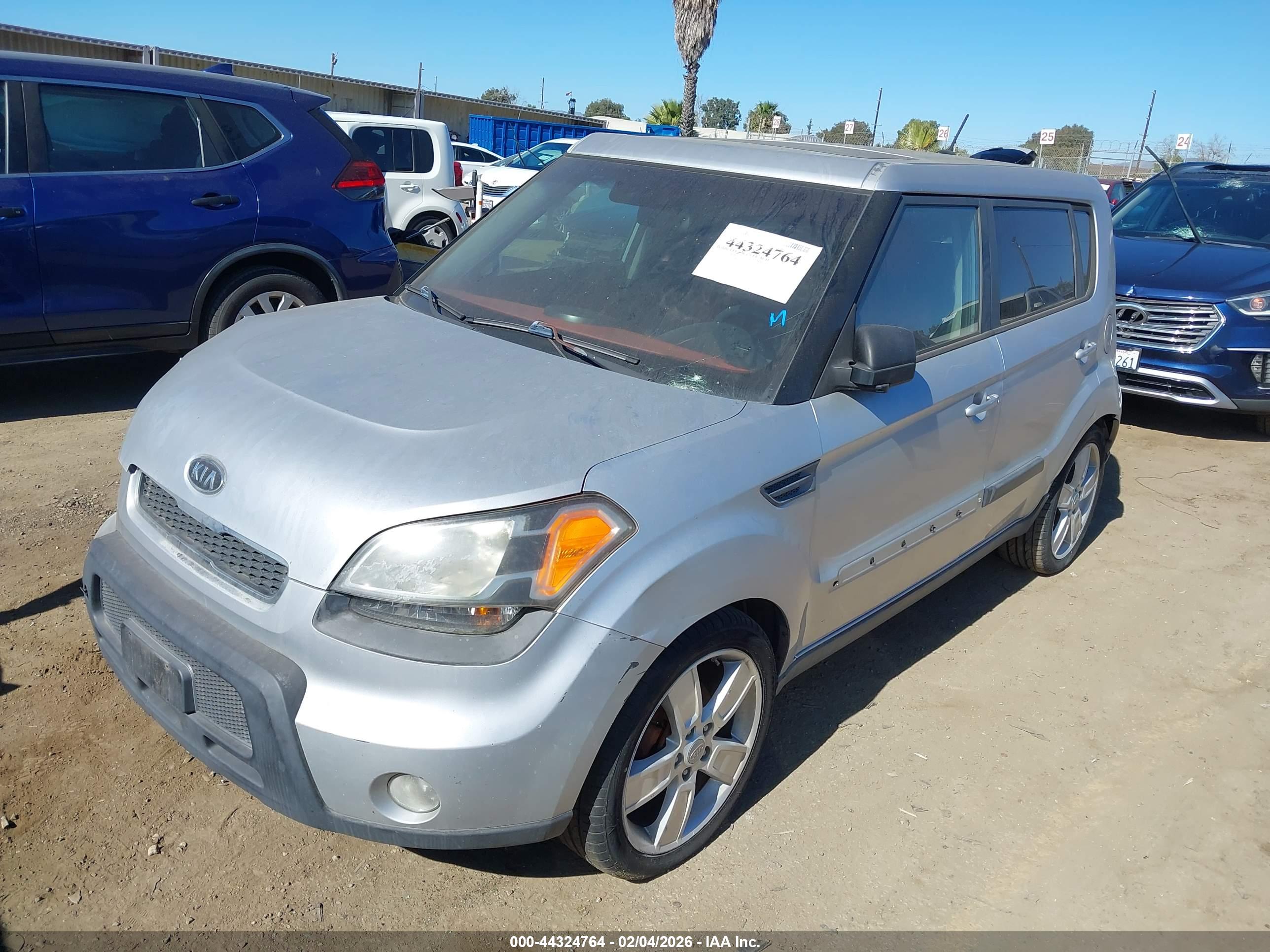 KIA SOUL image 2
