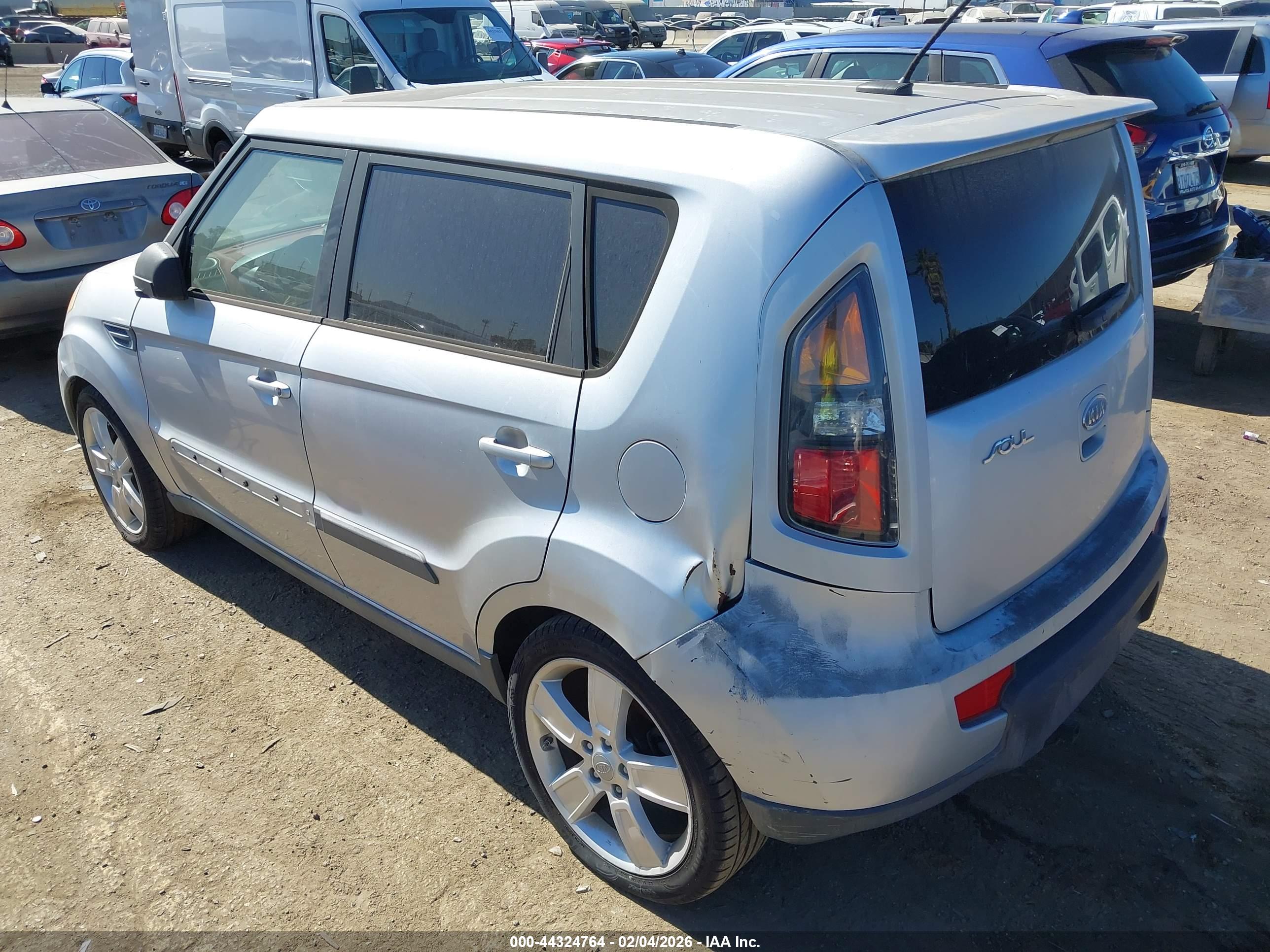 KIA SOUL image 3