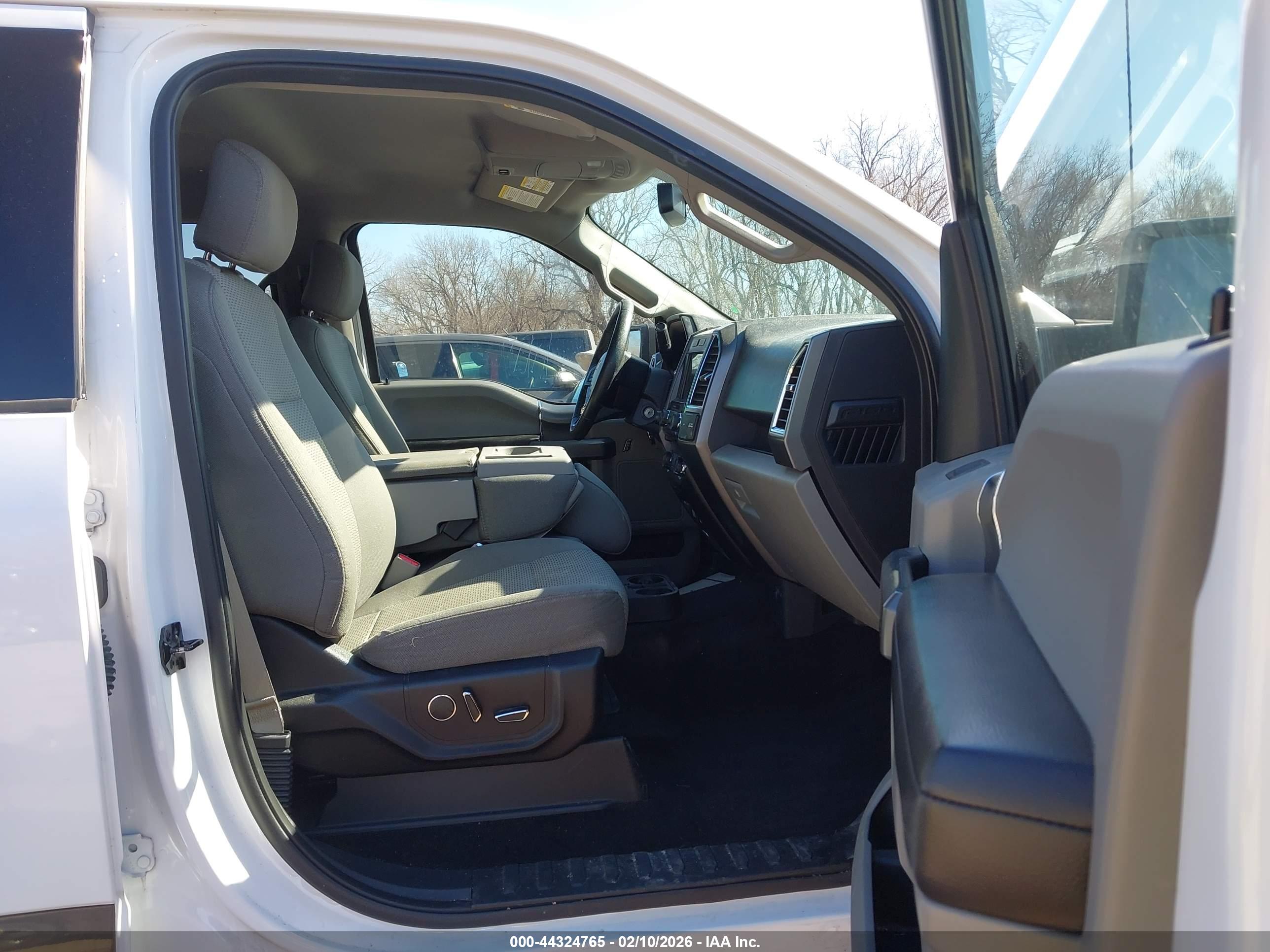 FORD F-150 image 5