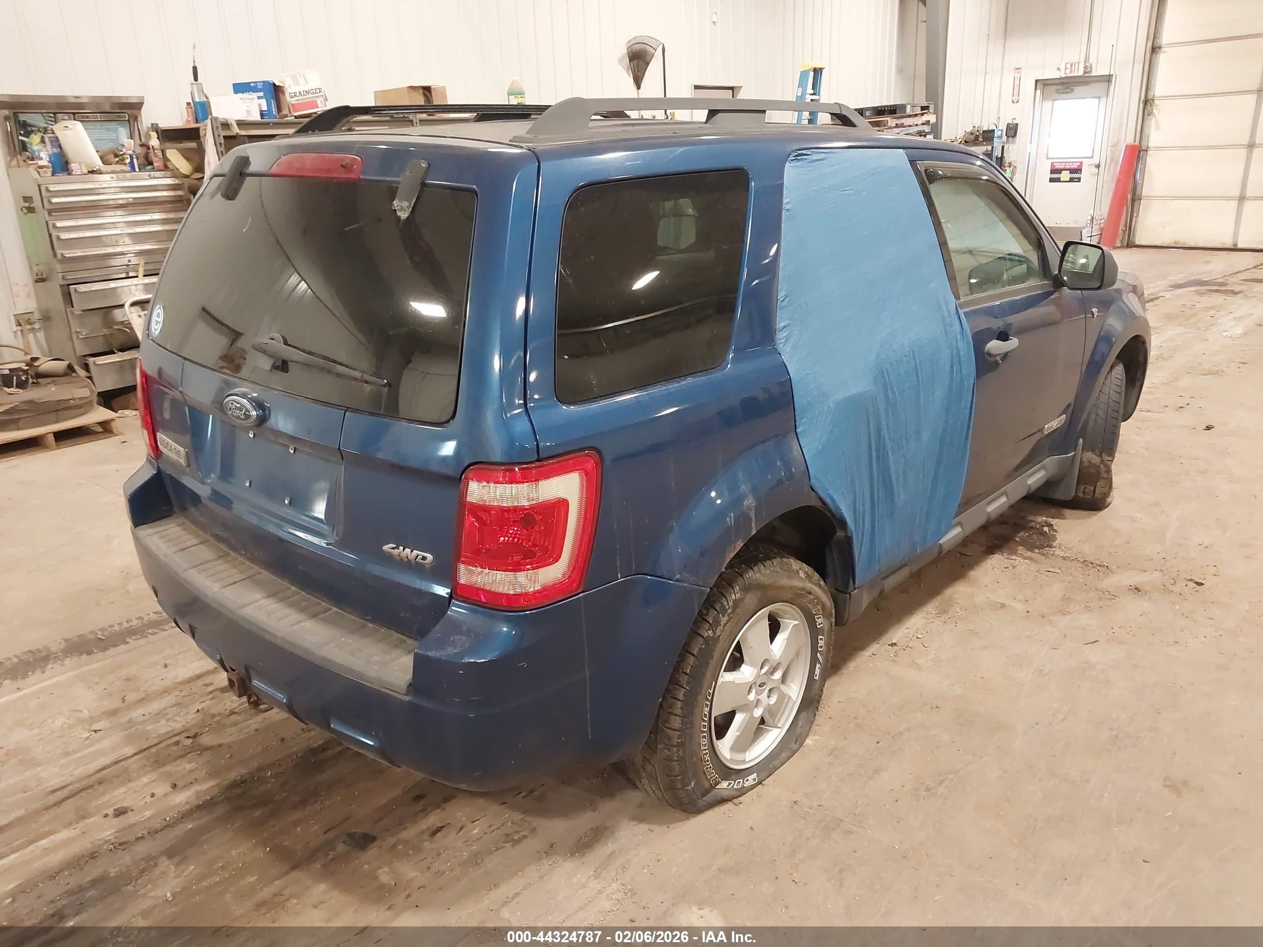 FORD ESCAPE image 4