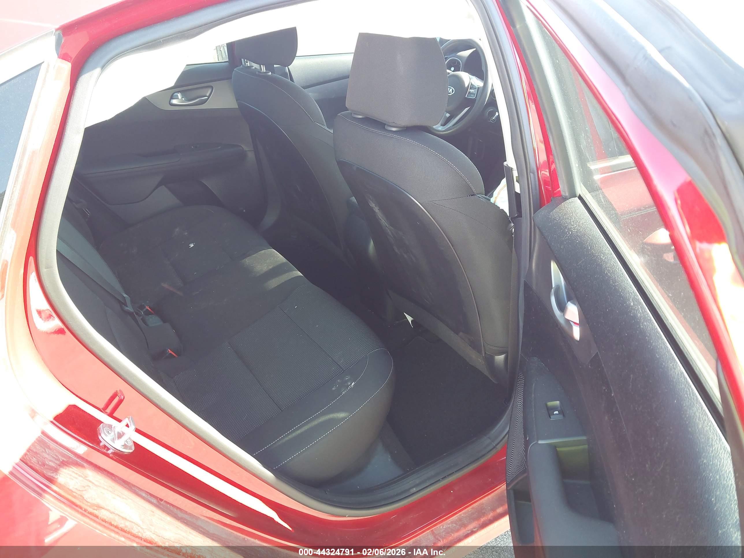 KIA FORTE image 8