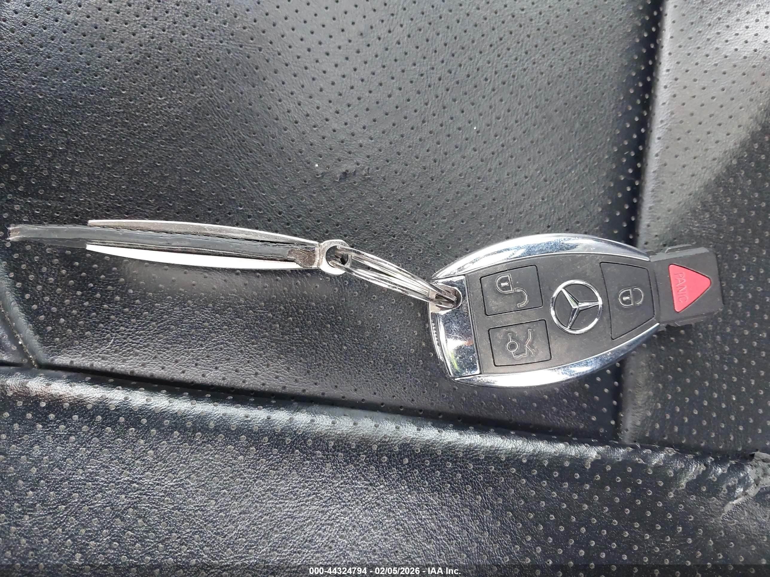 MERCEDES-BENZ GLS image 11