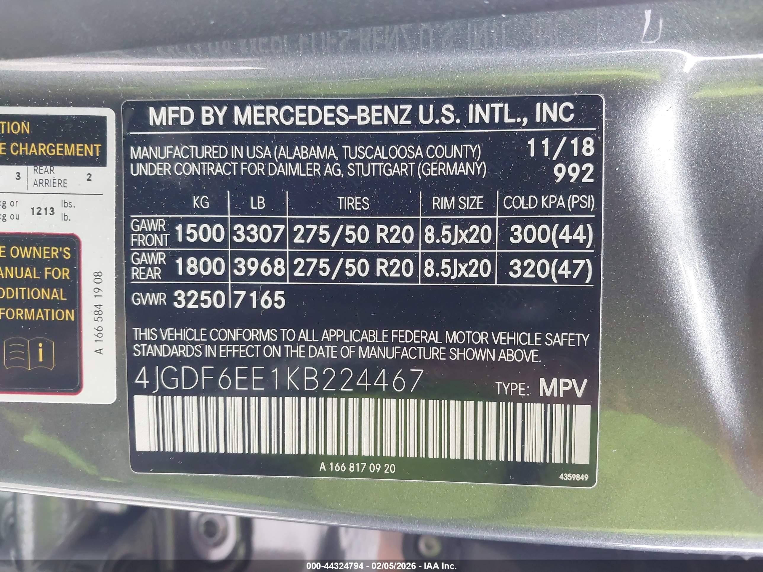 MERCEDES-BENZ GLS image 9