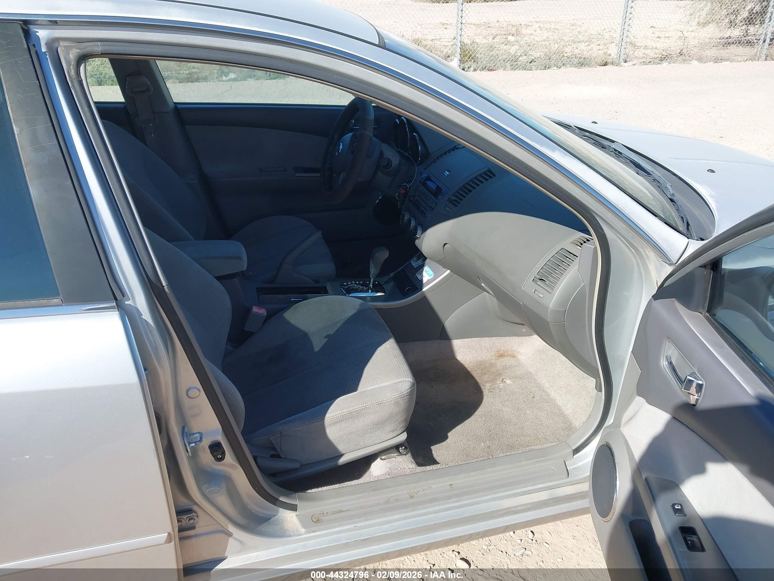 NISSAN ALTIMA image 5