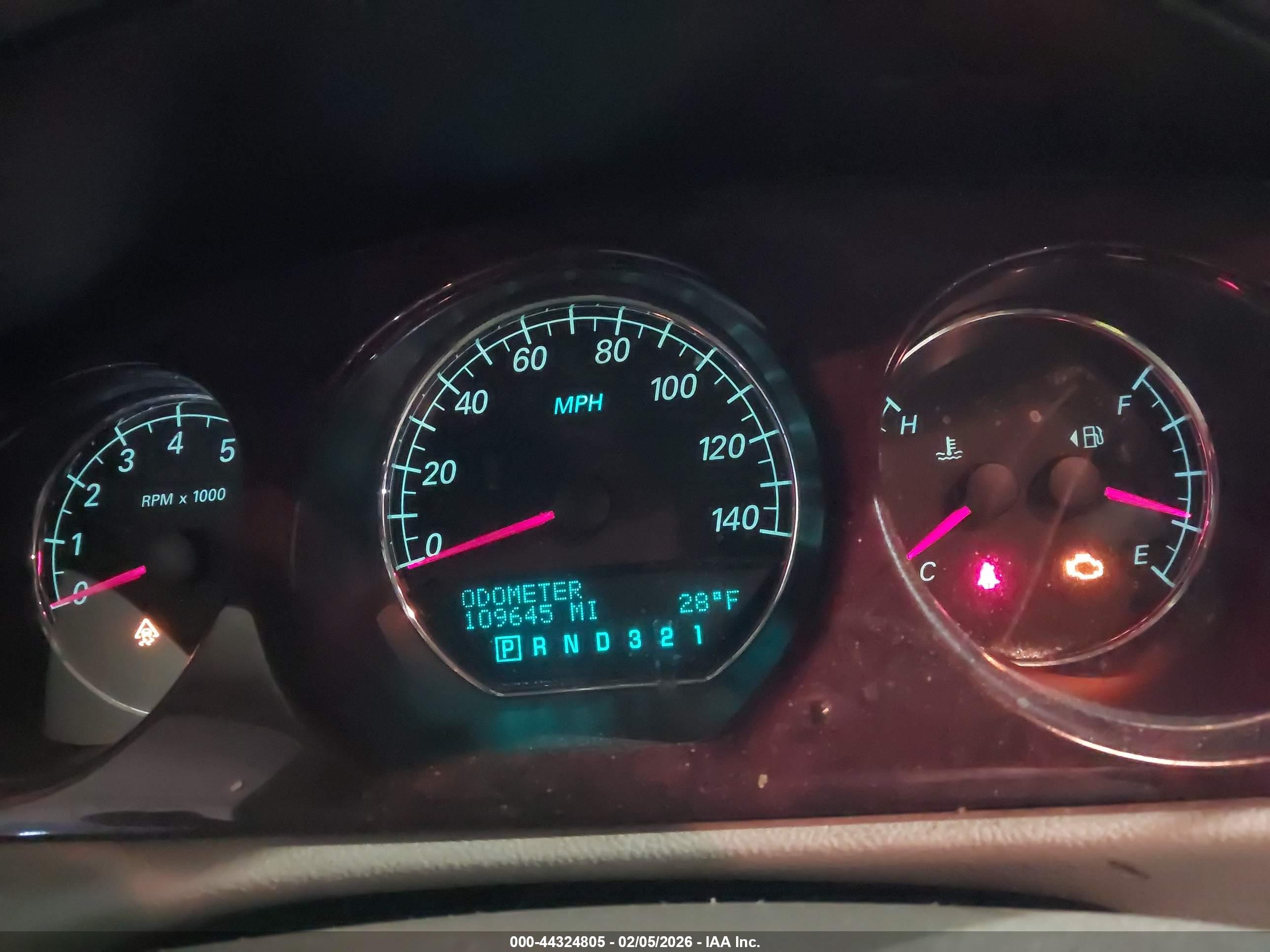 BUICK LUCERNE image 7
