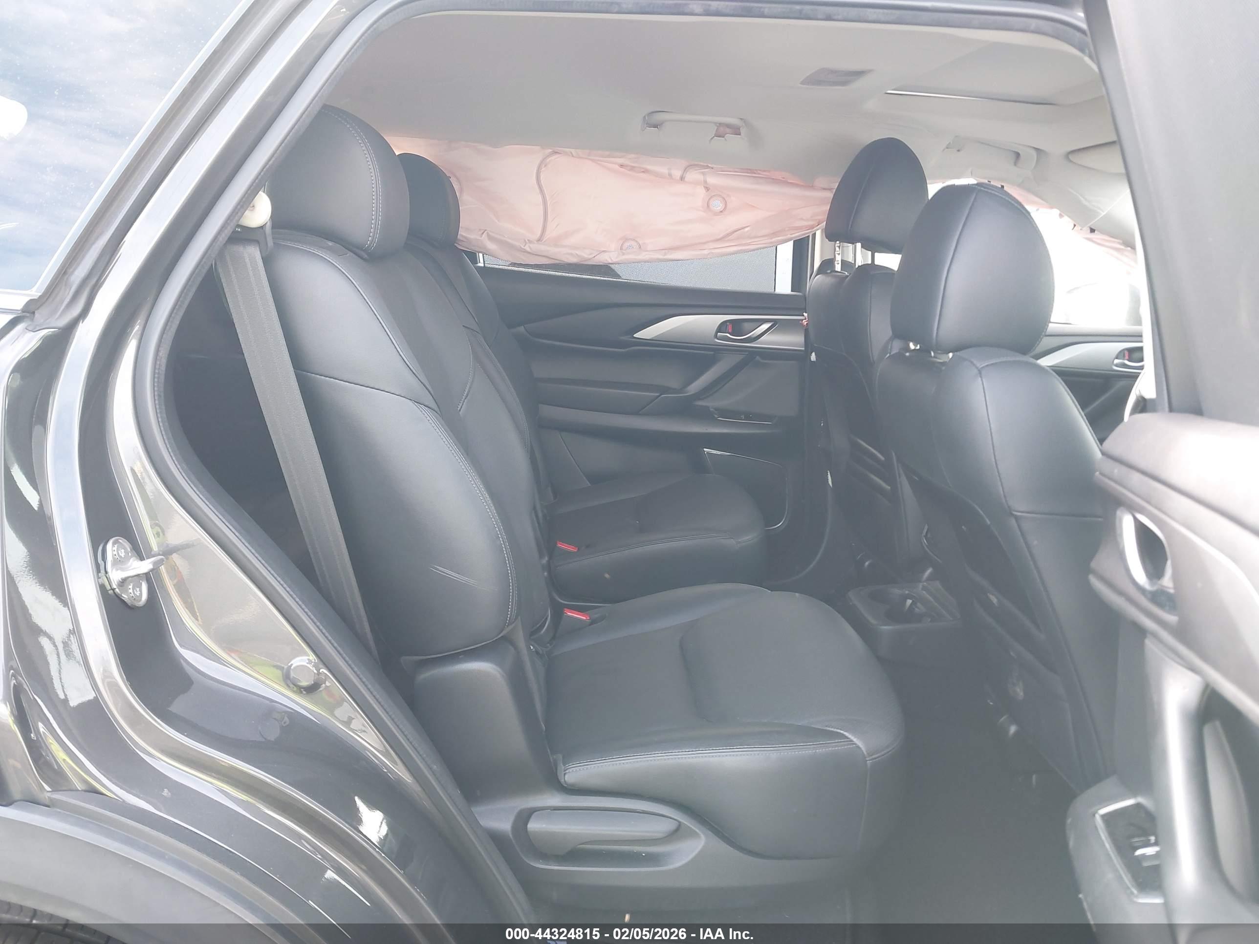 MAZDA CX-9 image 8